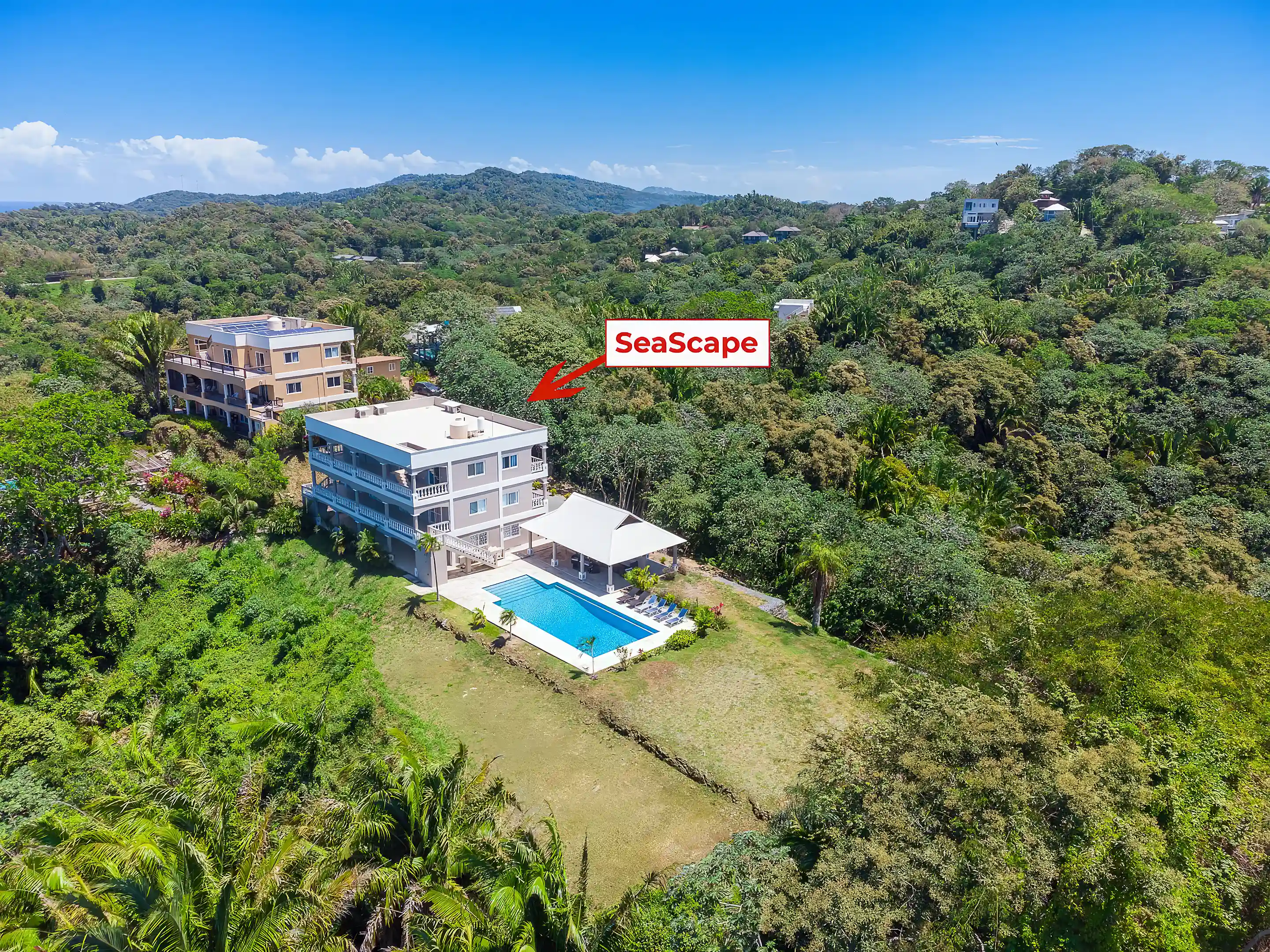 Commercial Building for Sale in Roatan, Bay Island, Honduras