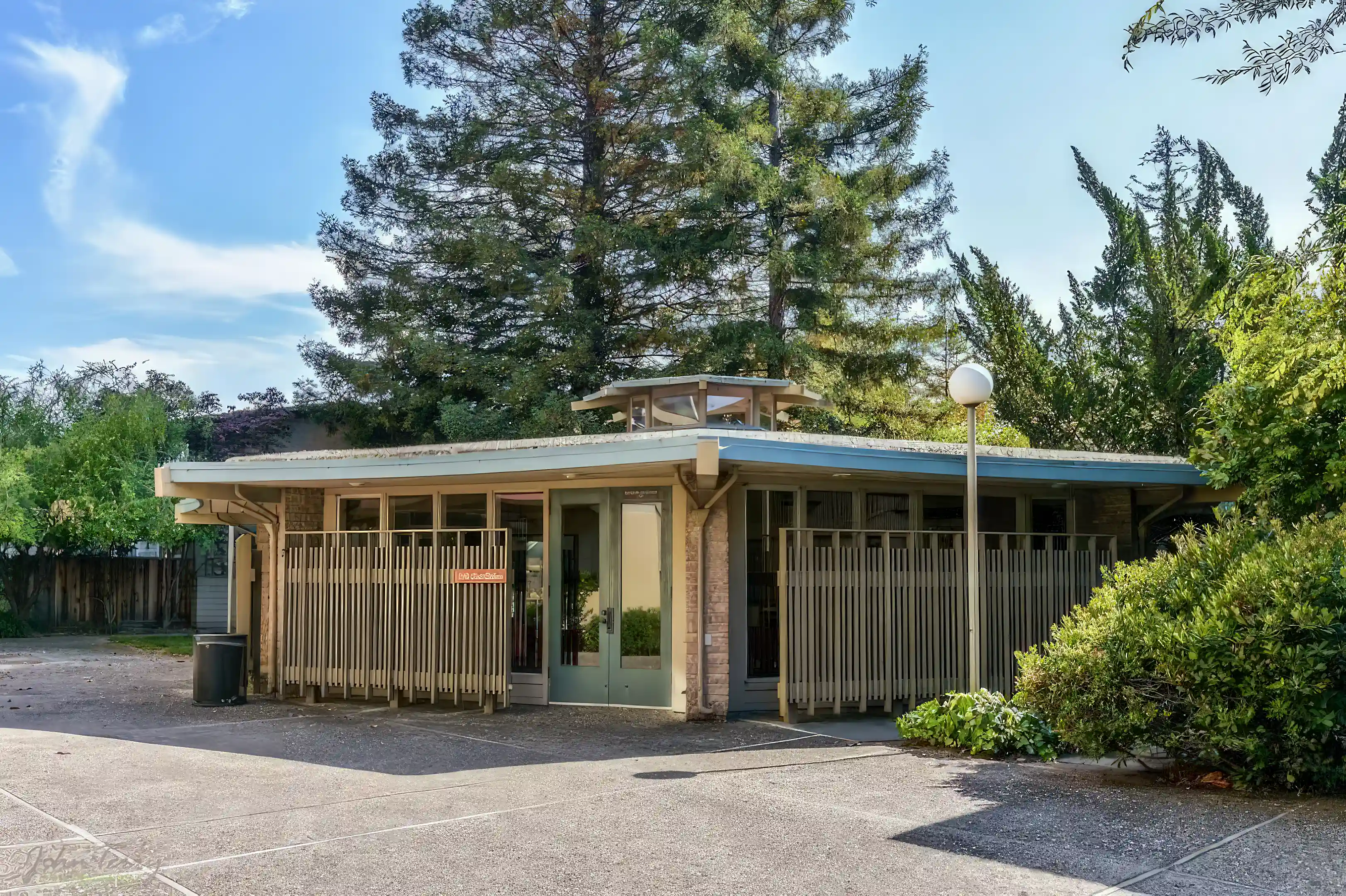 2 Bed 1 Bath Apartment for Rent in 180 Dakota Ave, Santa Cruz, California, USA