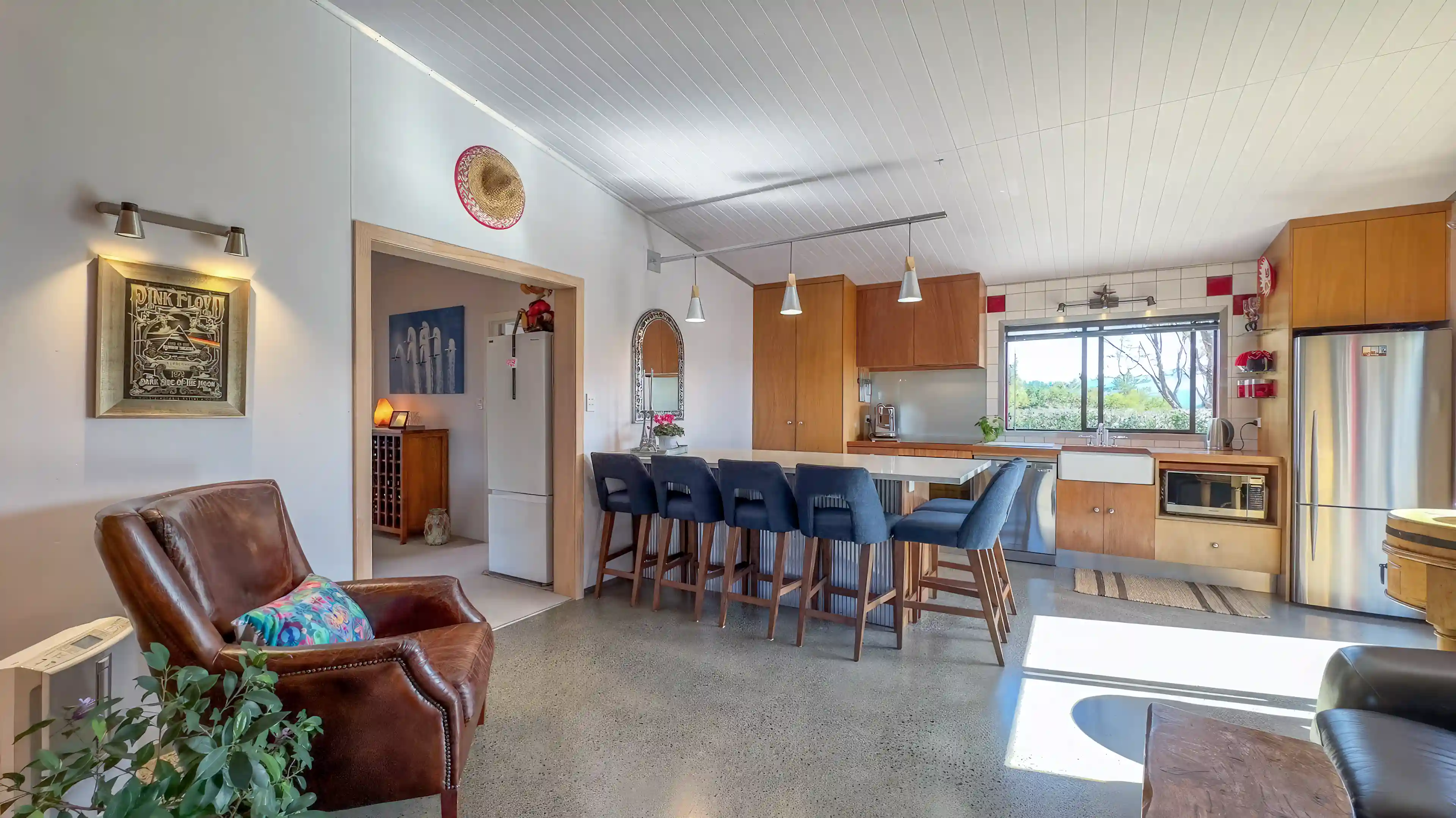 Lifestyle Property for Sale in 492 Hikuai Settlement Road, Hikuai