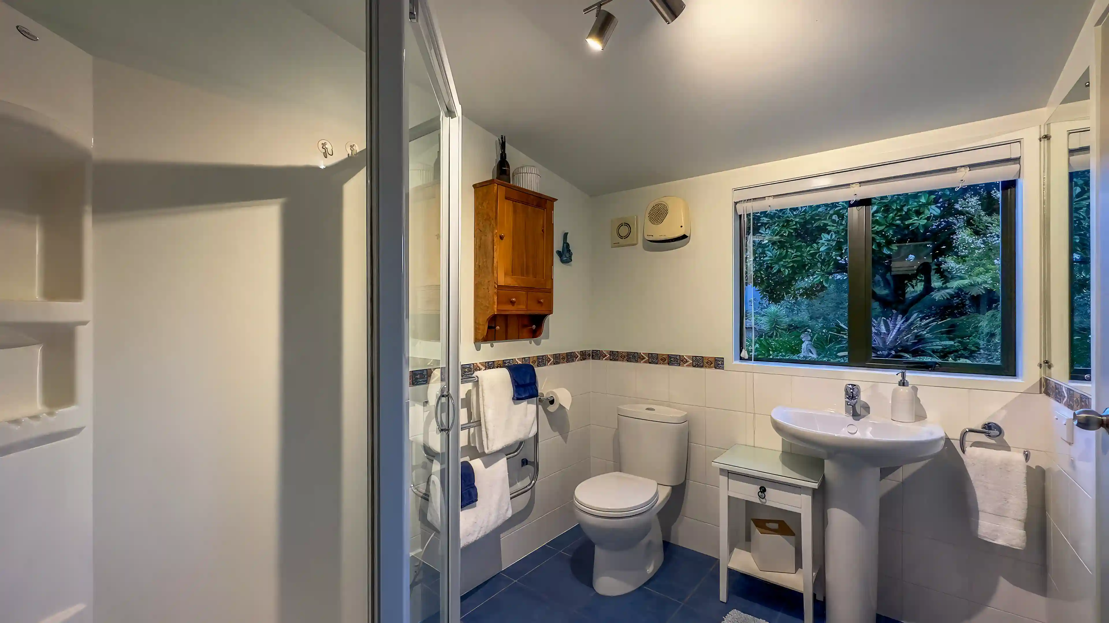 Lifestyle Property for Sale in 492 Hikuai Settlement Road, Hikuai