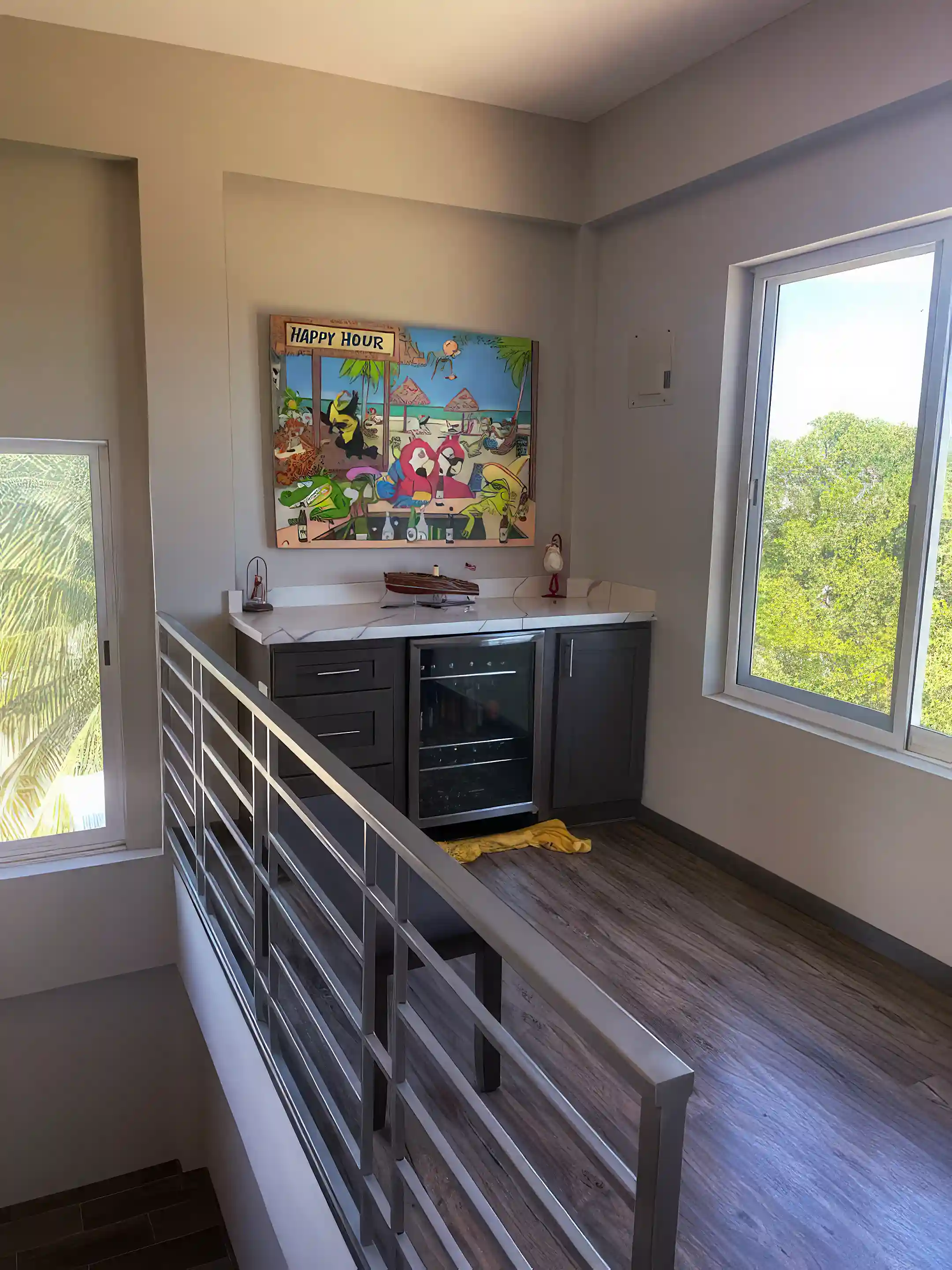 Foyer and beverage cooler on third level