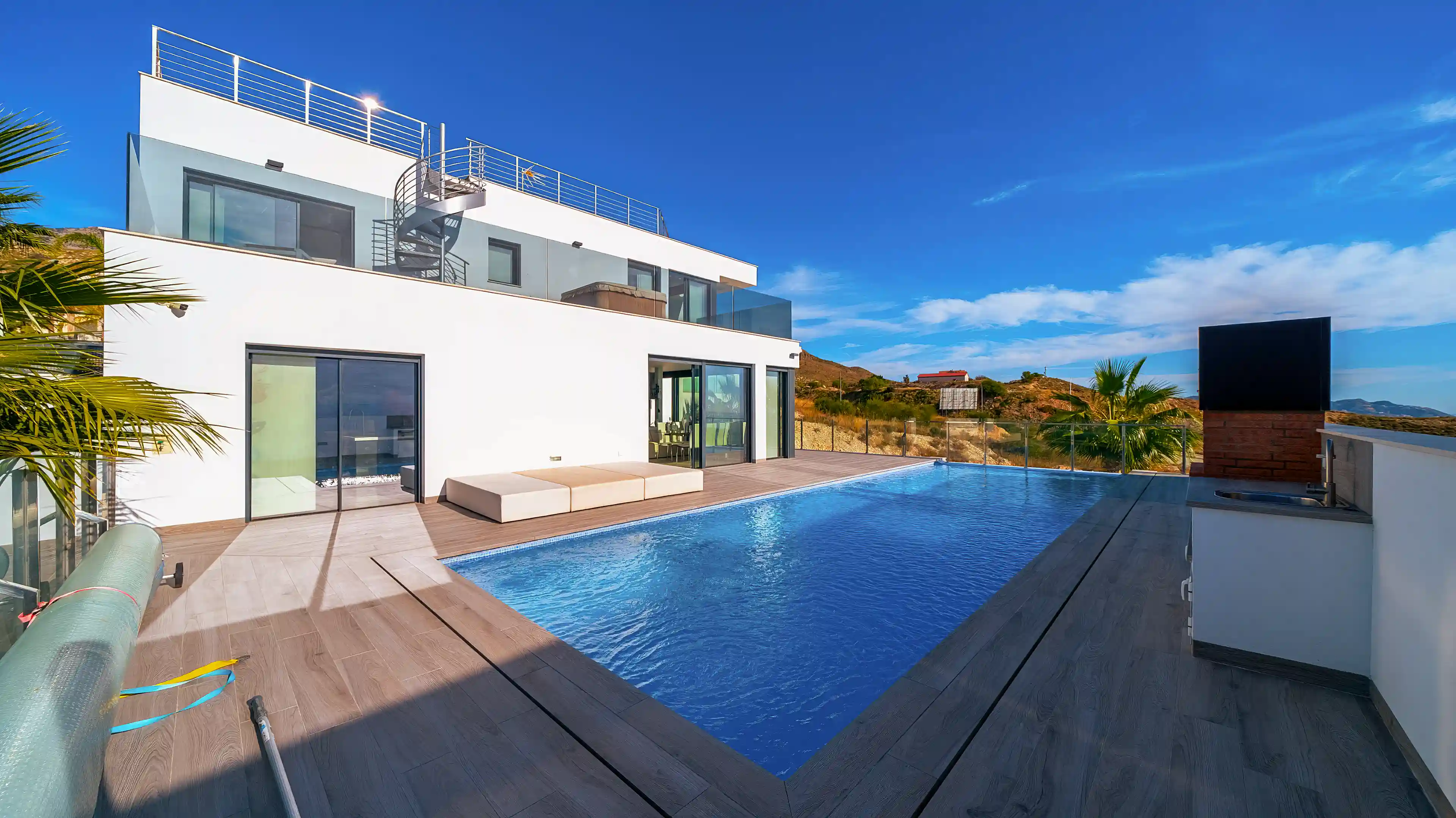 Luxury Villa for Sale in Calle Tolledo, Finestrat, Alicante, Spain