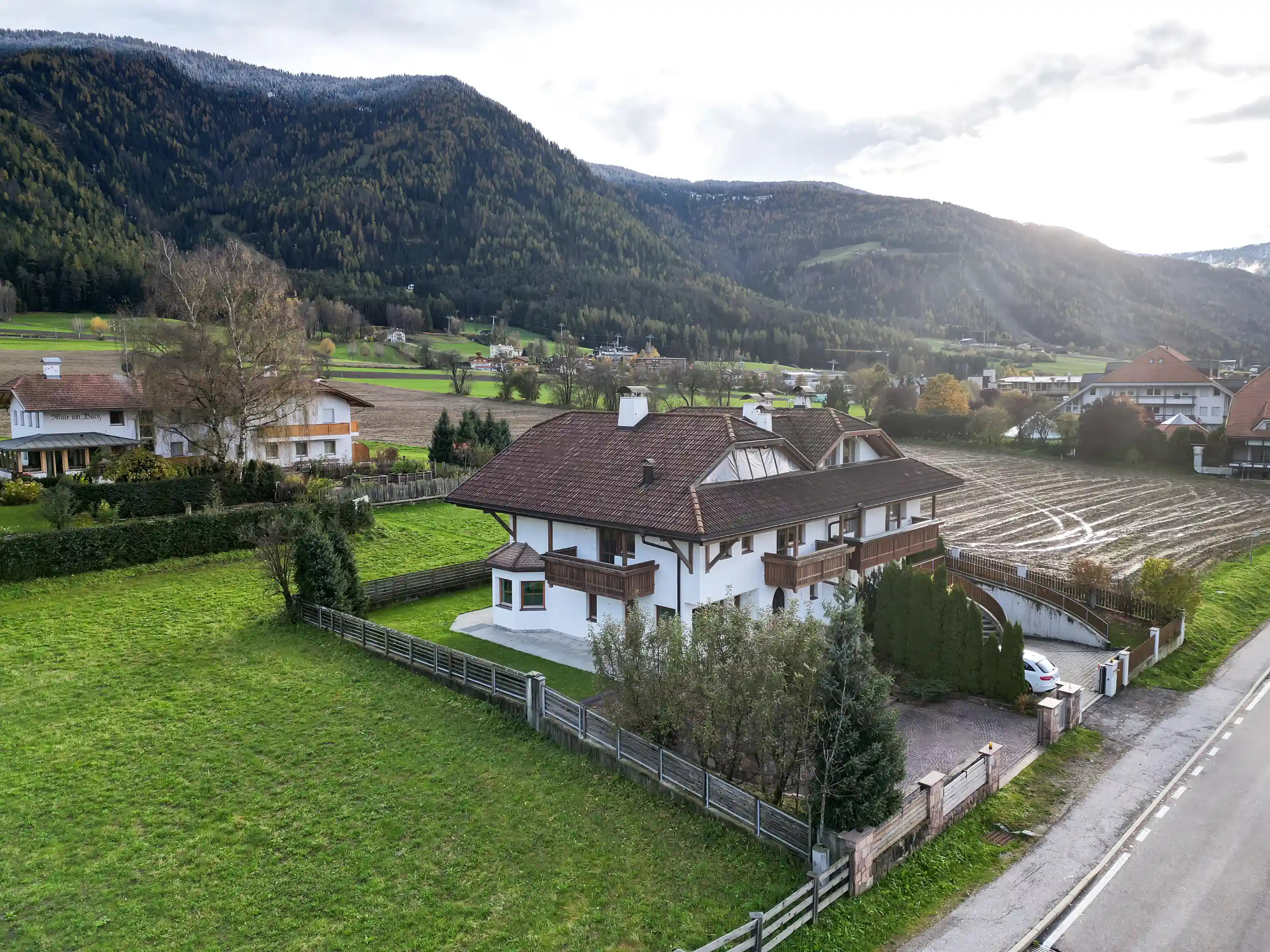 Villa for Sale in Brunico/Bruneck, Bolzano, Trentino-Alto Adige, Italy