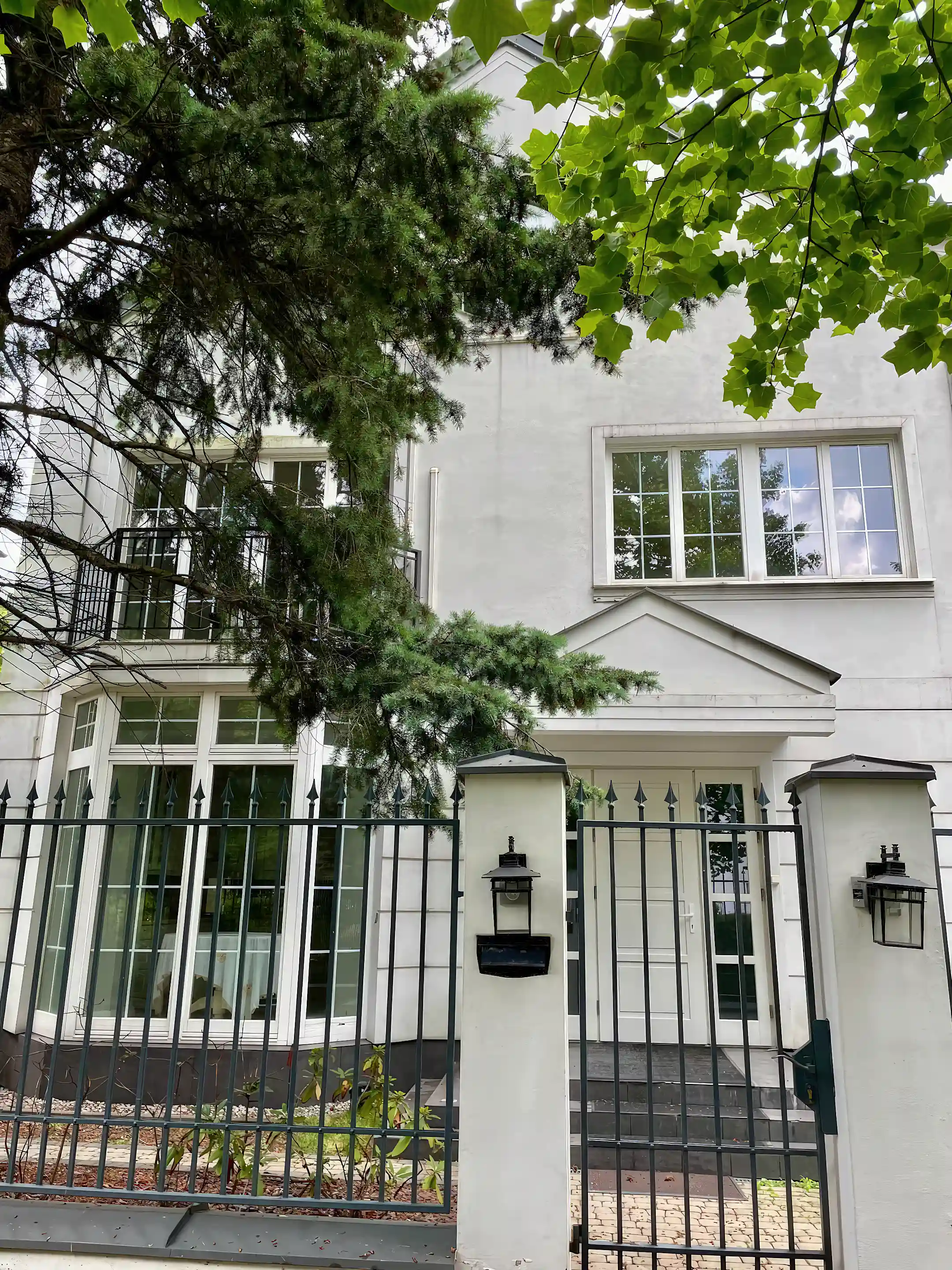 Villa for Sale in Ulica Wielicka, Mokotow, Warszawa, Masovian, Poland