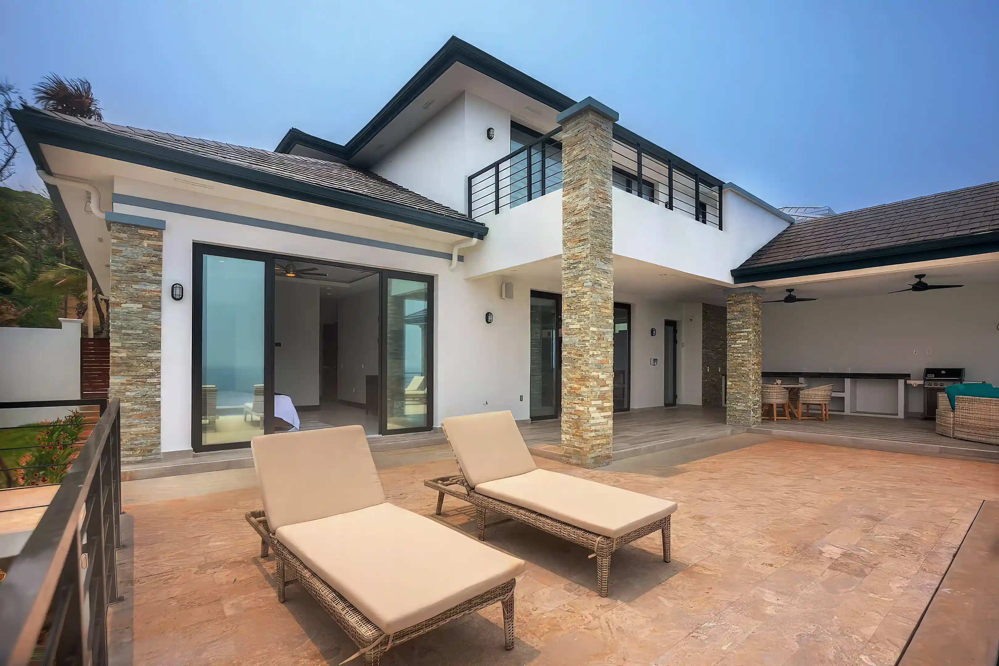 New Luxury Oceanfront Home for Sale in West Bay, Lighthouse Estates ...