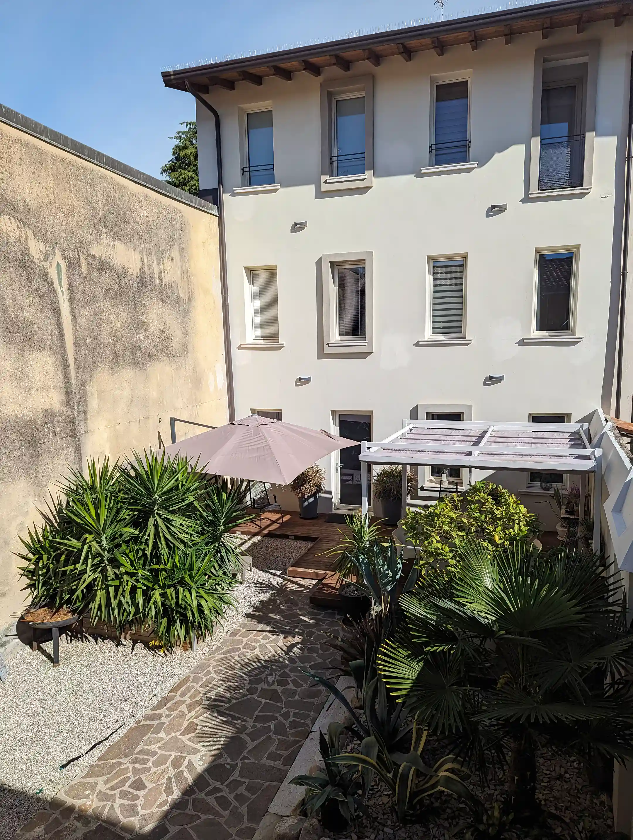 Townhouse for Sale in Lonato del Garda, Brescia, Lombardia, Italy