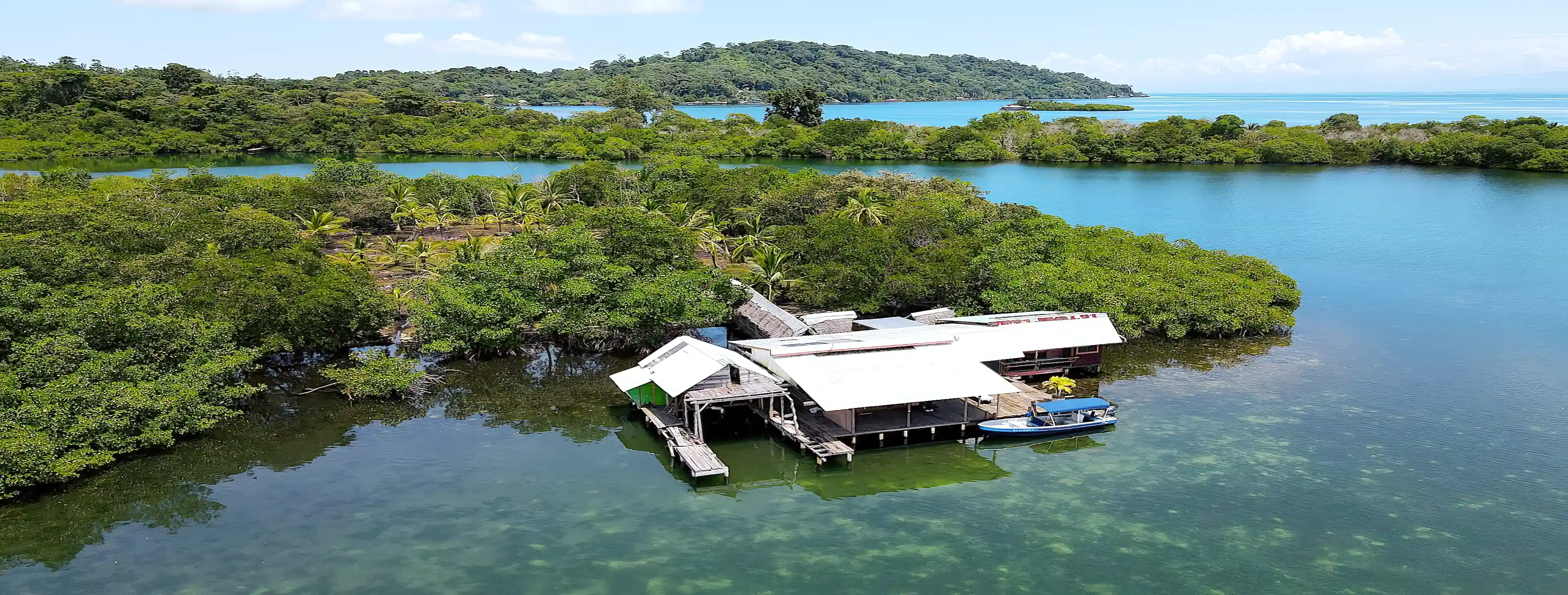 Over the Water Fixer Upper for Sale in Isla Loma Partida, Loma Partida, Bocas del Toro, Panama