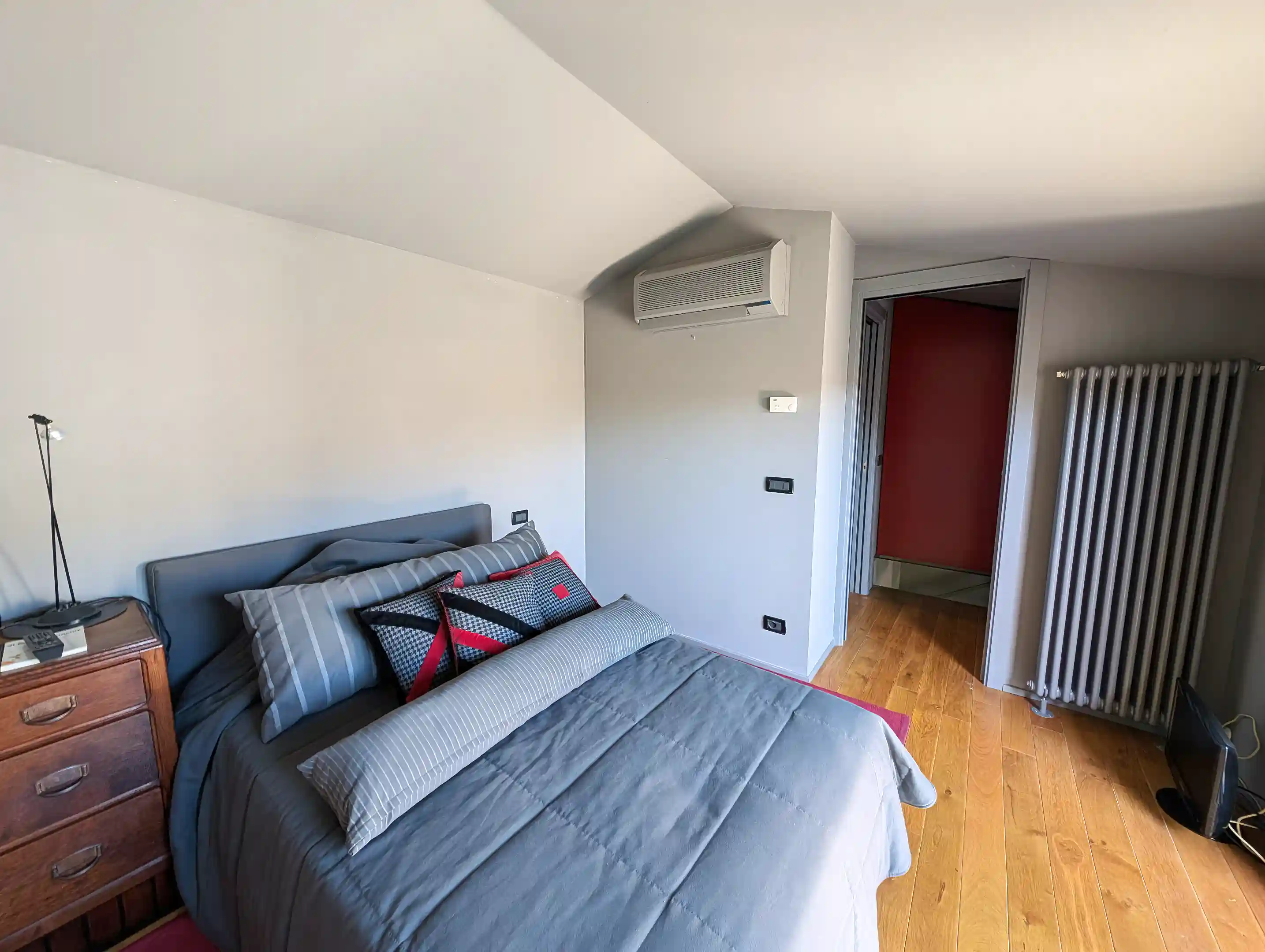 Second bedroom, upstairs
