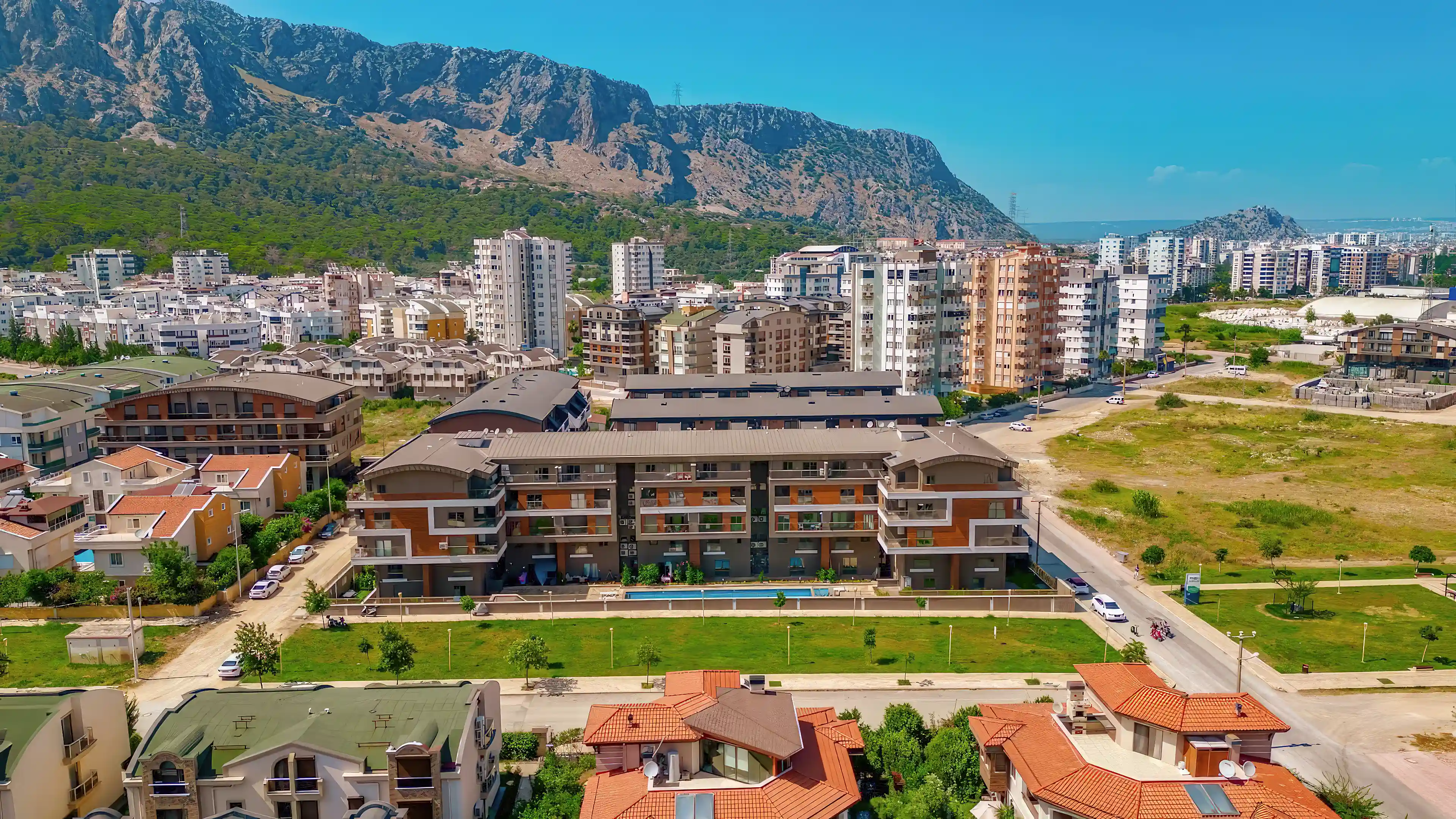 3 Bed Apartments for Sale in Konyaalti, Antalya, Turkey