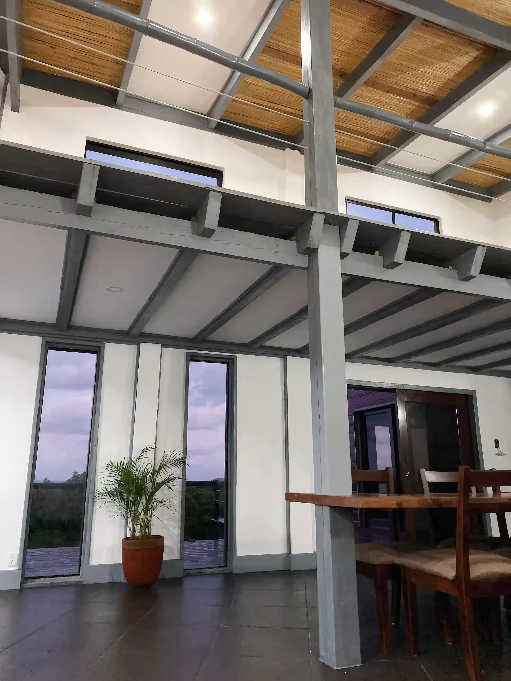 upstairs loft are- can easily be another bedroom