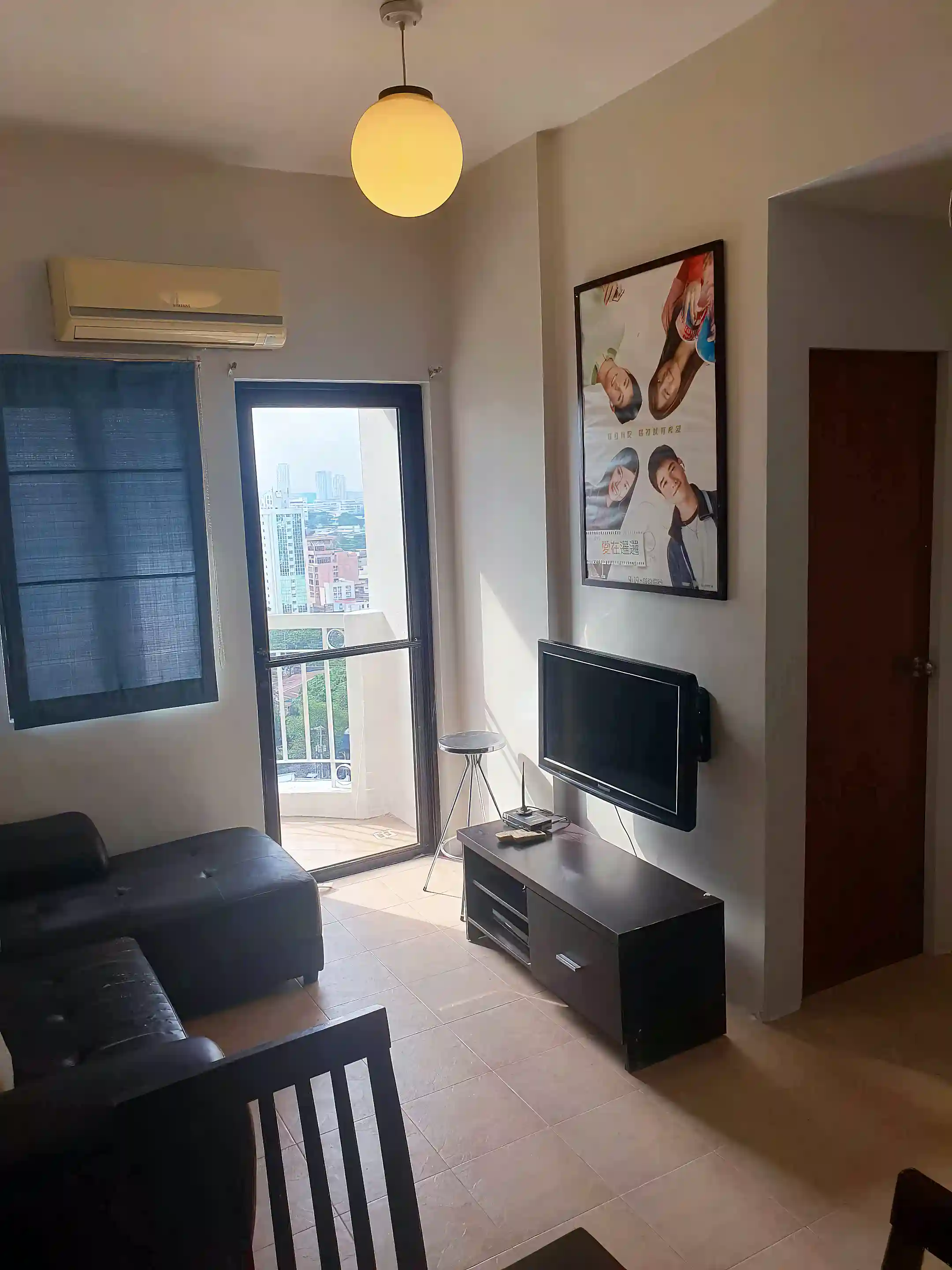 Condo for Sale in Torre Venezia Suites, Timog Avenue, Diliman, Quezon City, Eastern Manila, Metro Manila, Philippines