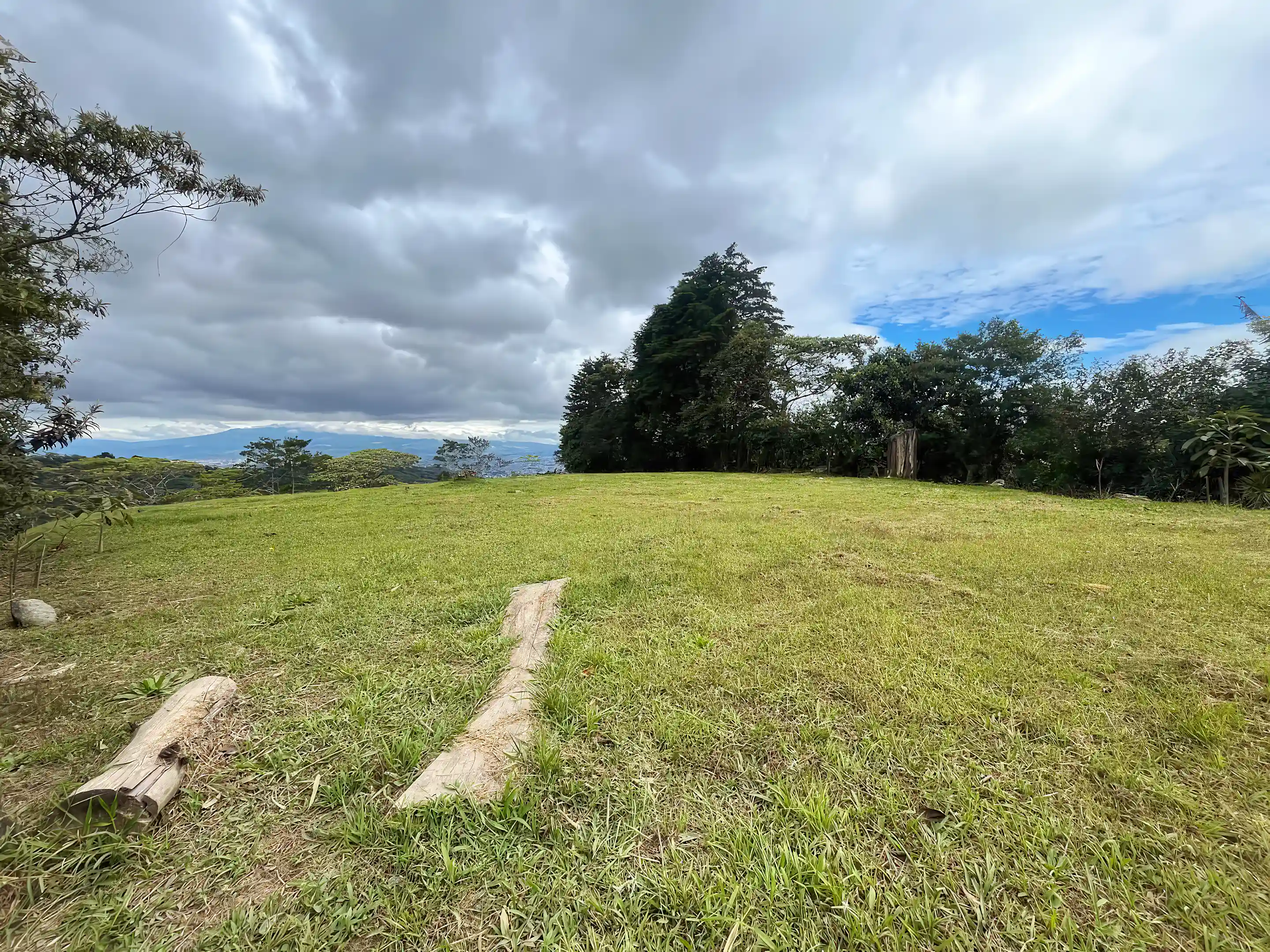 Mountain Lot for Sale in 304, Salitrillos, Aserri, San Jose, Costa Rica