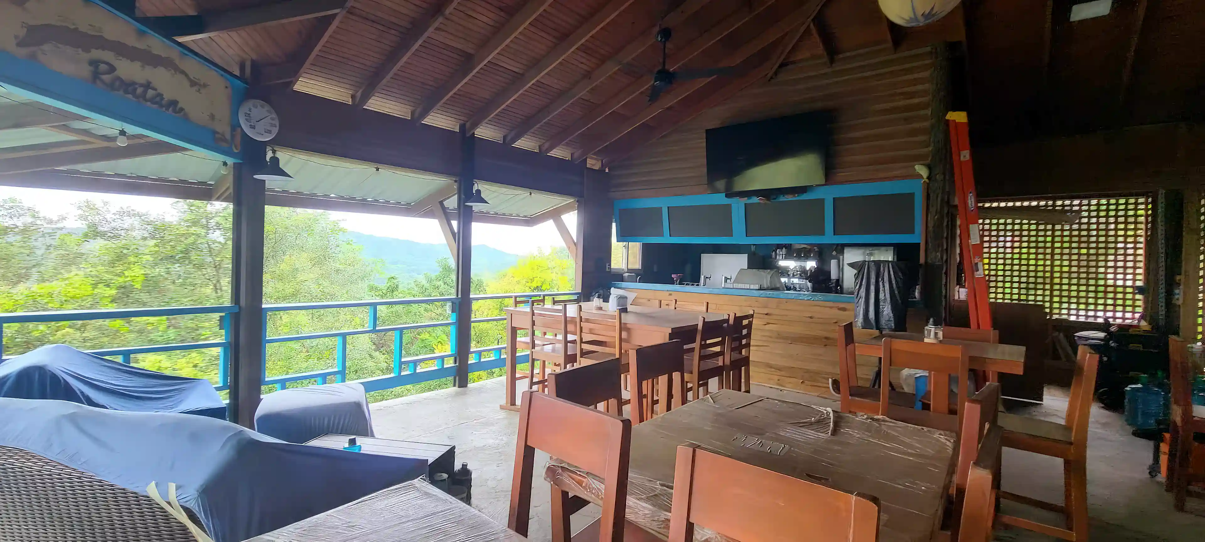 Restaurant area