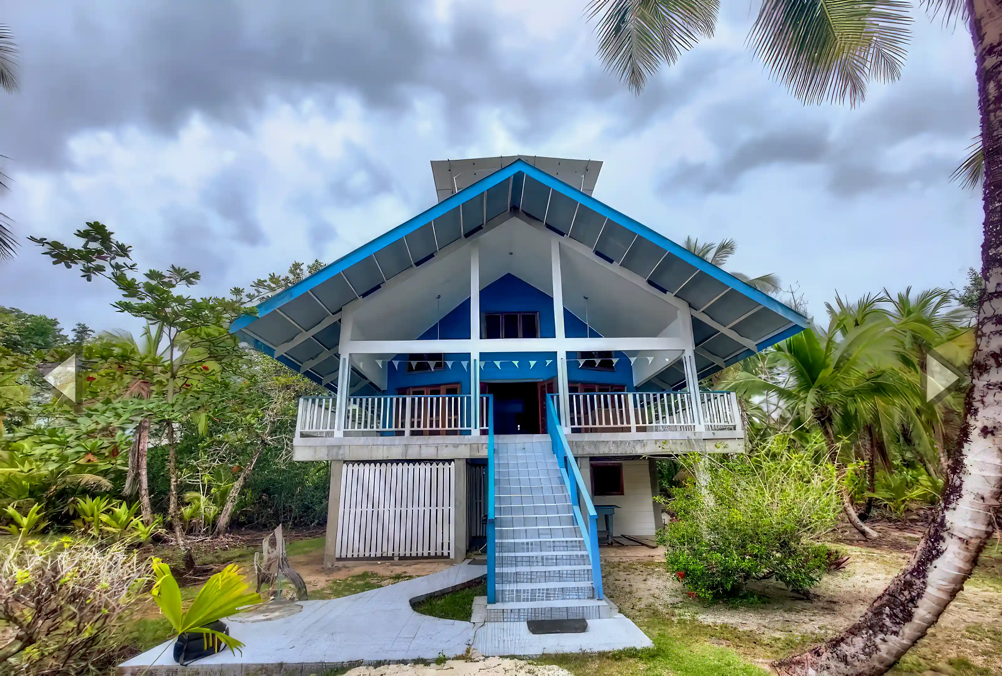 Beach House for Sale in Salt Creek, Bastimentos, Bocas del Toro, Panama