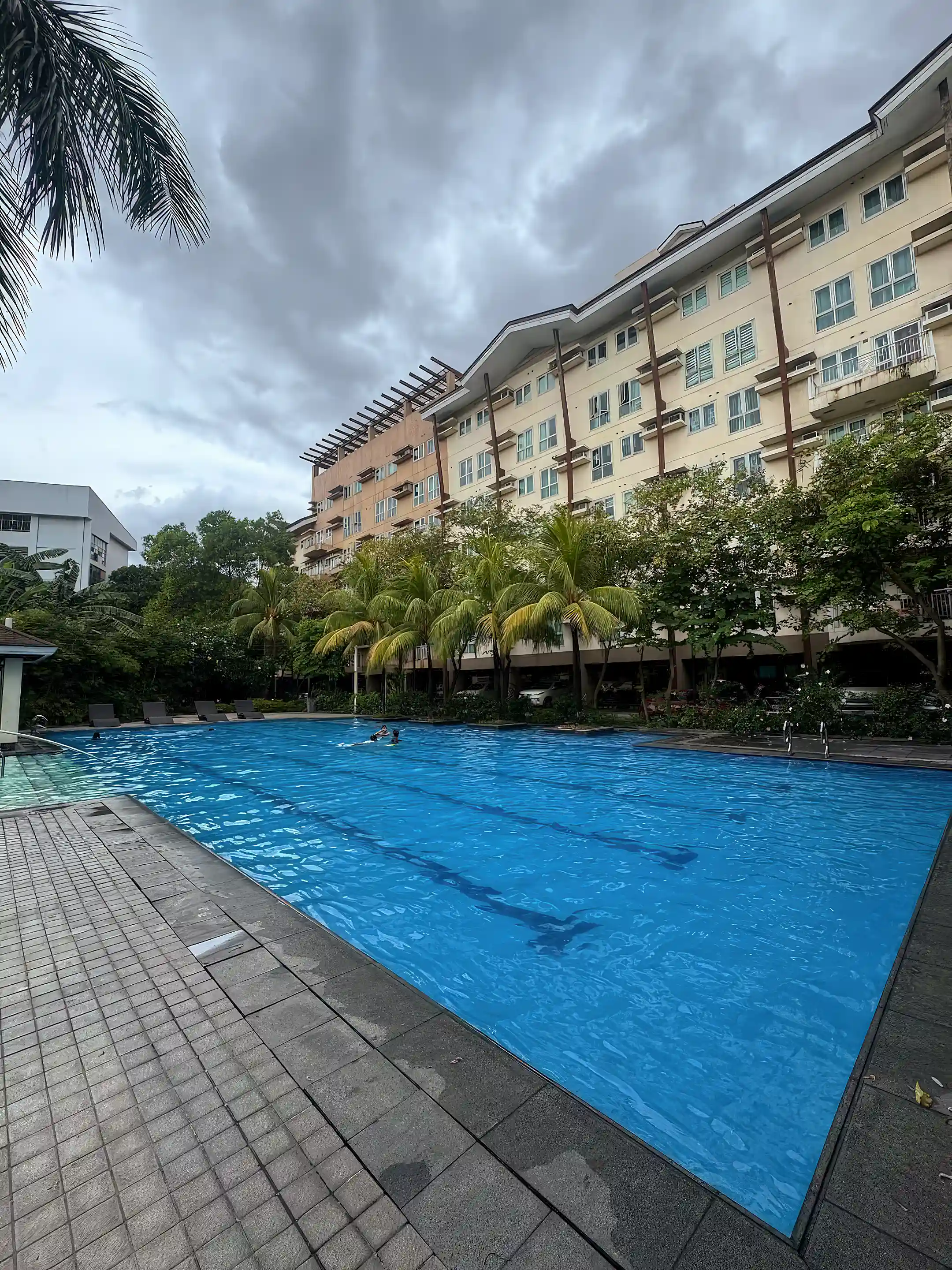 Condo for Sale in Bridgeview, Elisco Road, Pasig, Eastern Manila, Metro Manila, Philippines