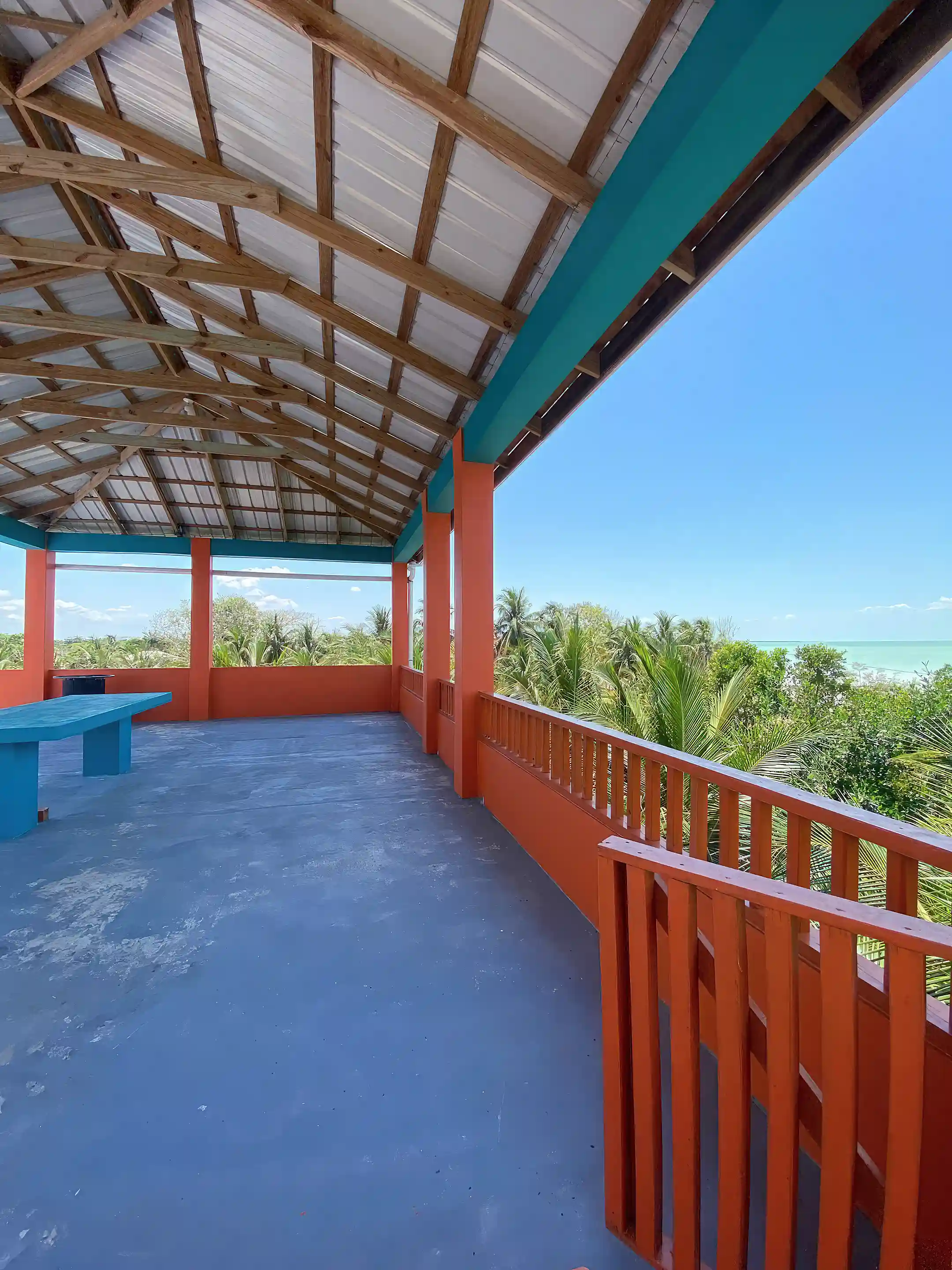 Terrace view, direct to the ocean