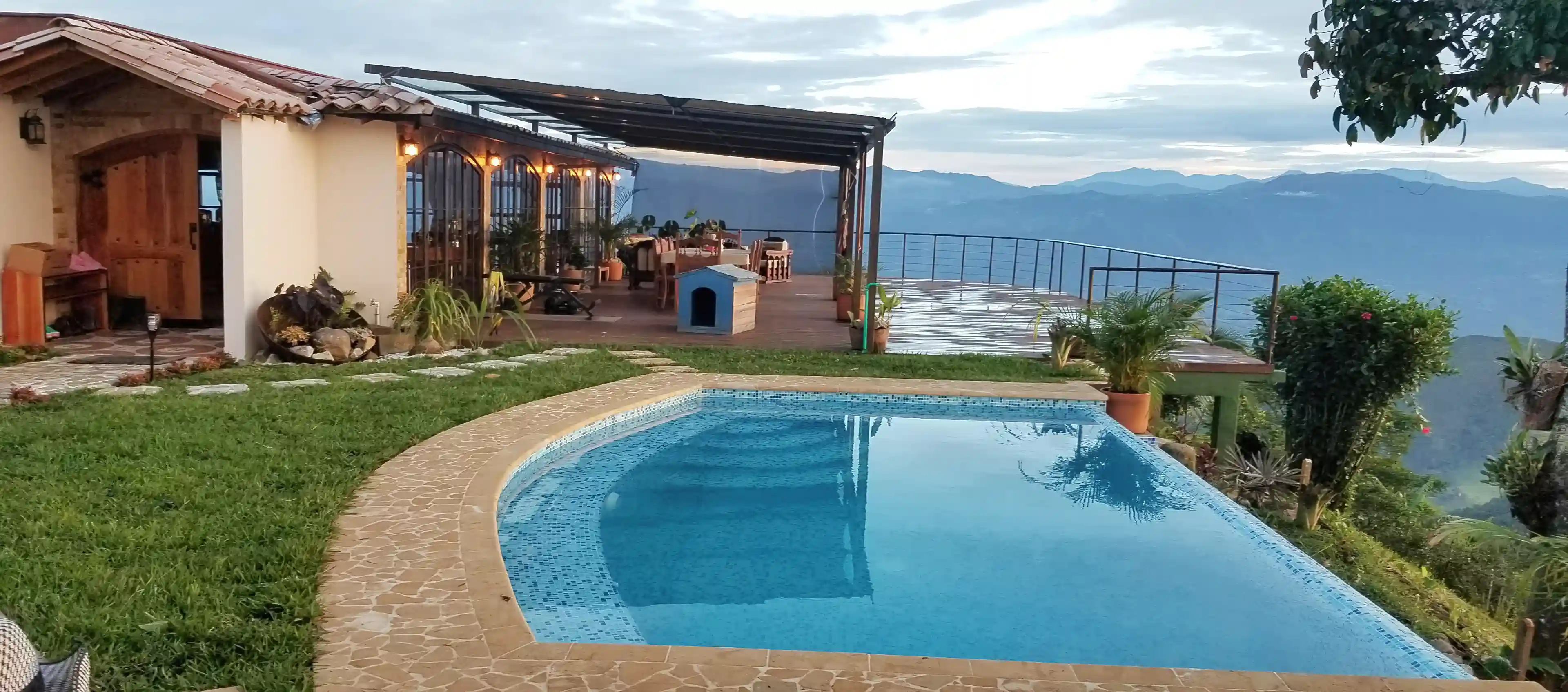 Pool and 100 m2 Deck
