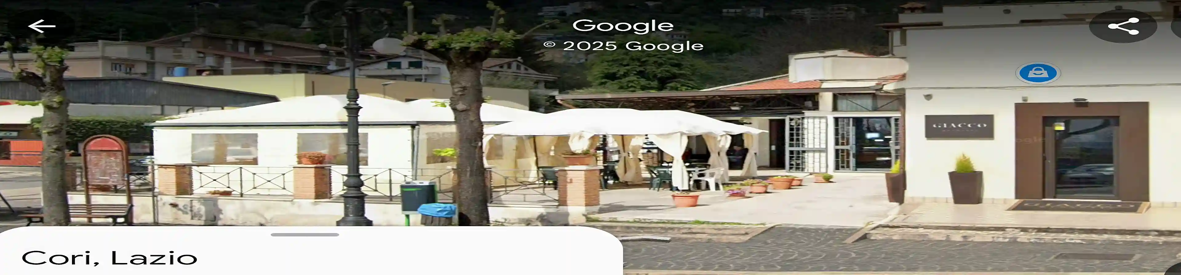 Covered outside area, 120mq, with entrance to coffee shop next...