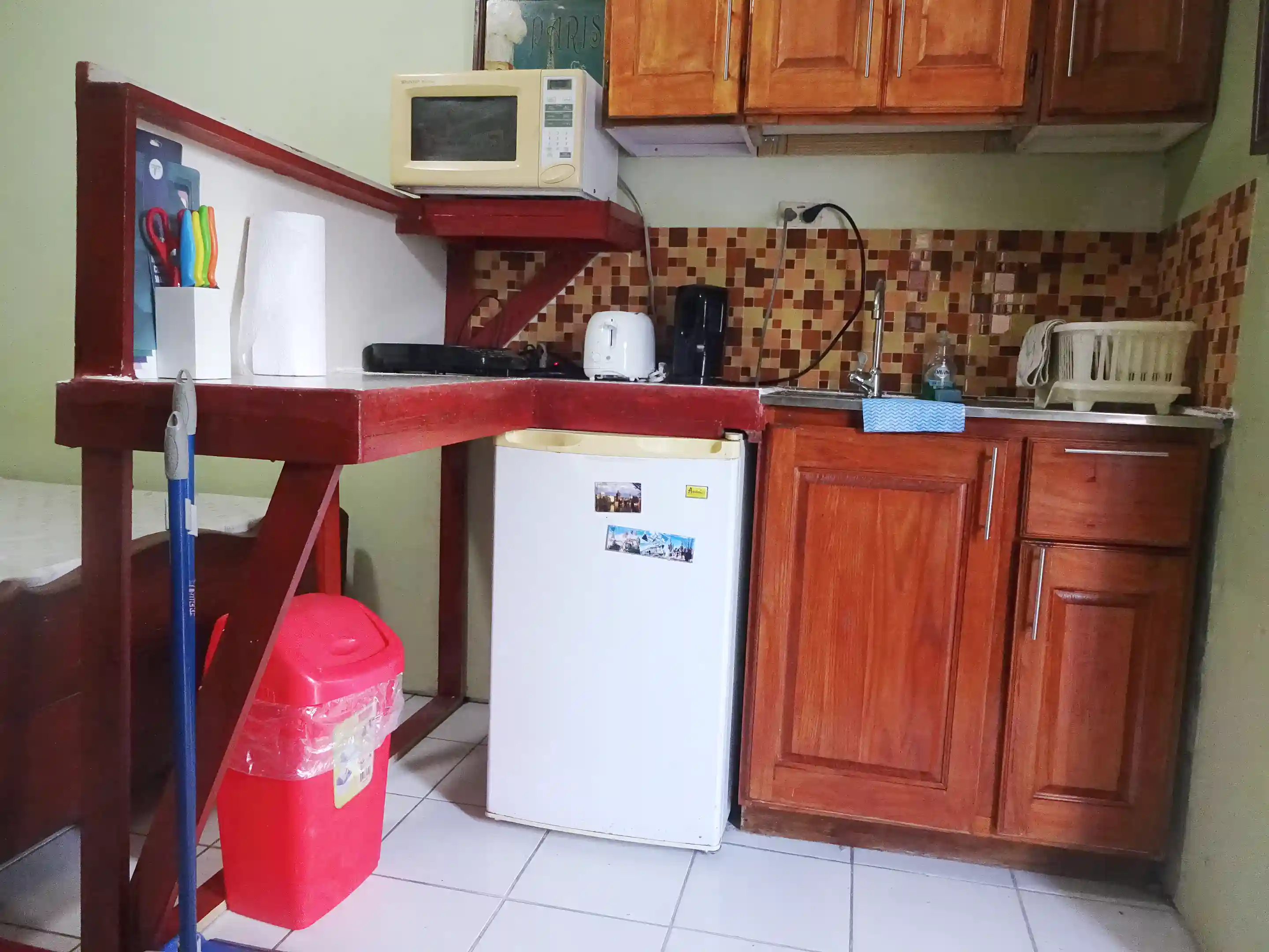 Servant's kitchenette