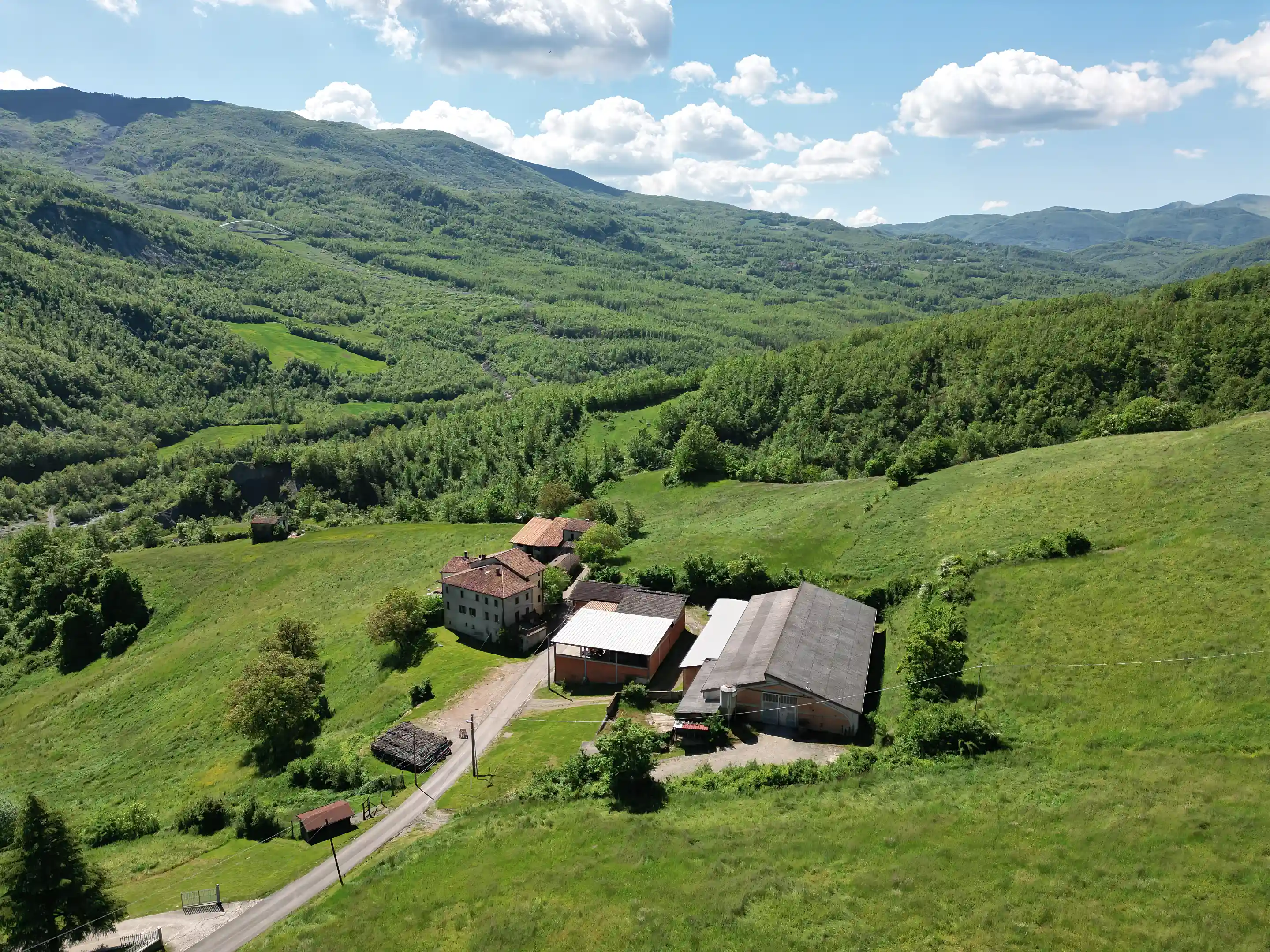 Agricultural Estate for Sale in Via Ca'di Gnano Pragolazzo, 13, Villa Minozzo – Appennino Reggiano, Emilia-Romagna, Villa Minozzo, Reggio Emilia, Emilia-Romagna, Italy