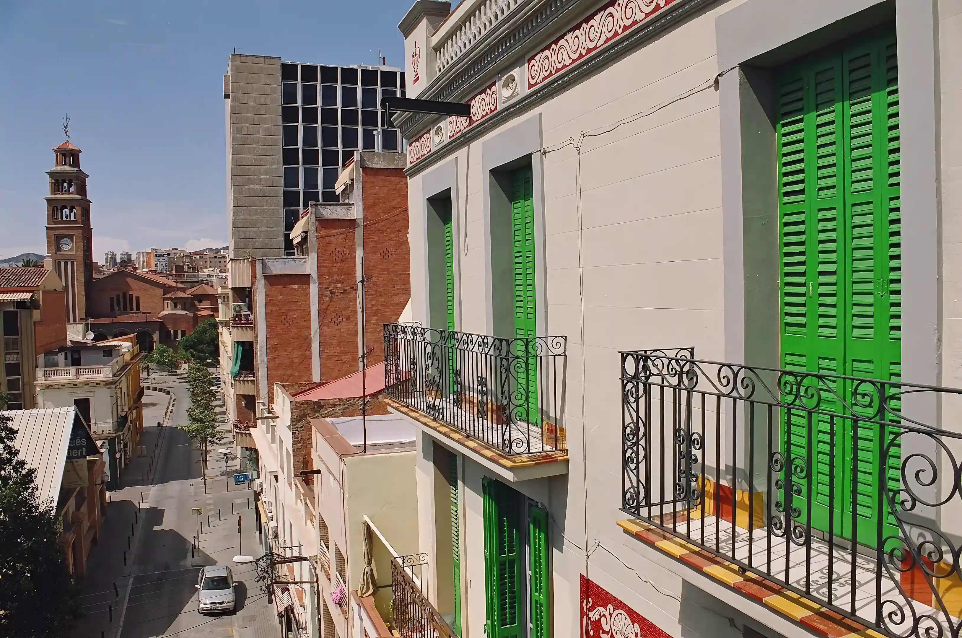 Main facade oriented towards the south; plenty of sun all...