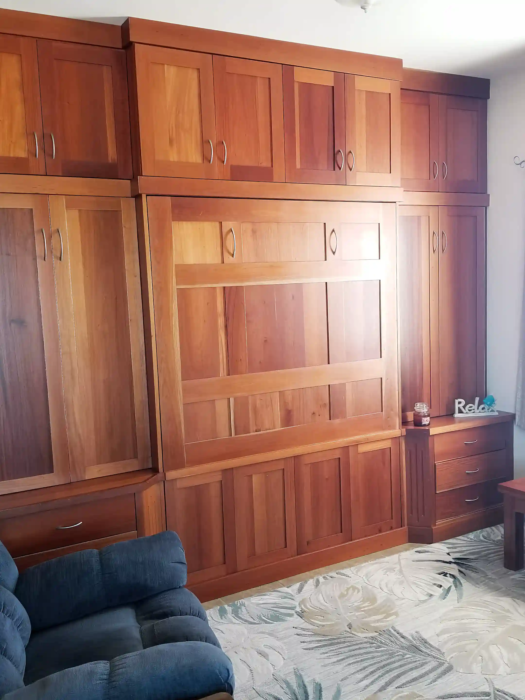 Murphy Bed & Cabinets