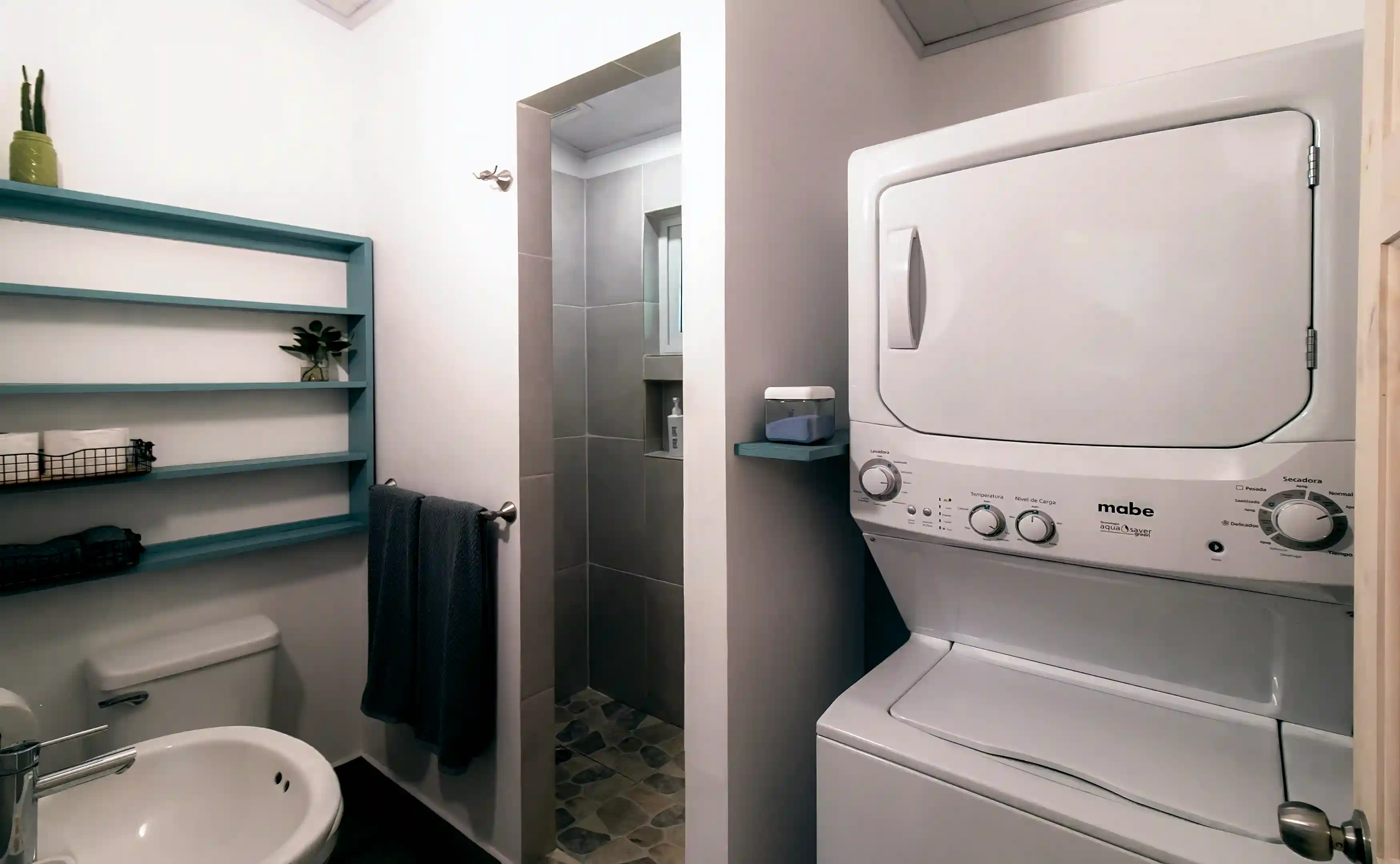 The Sun House Bathroom