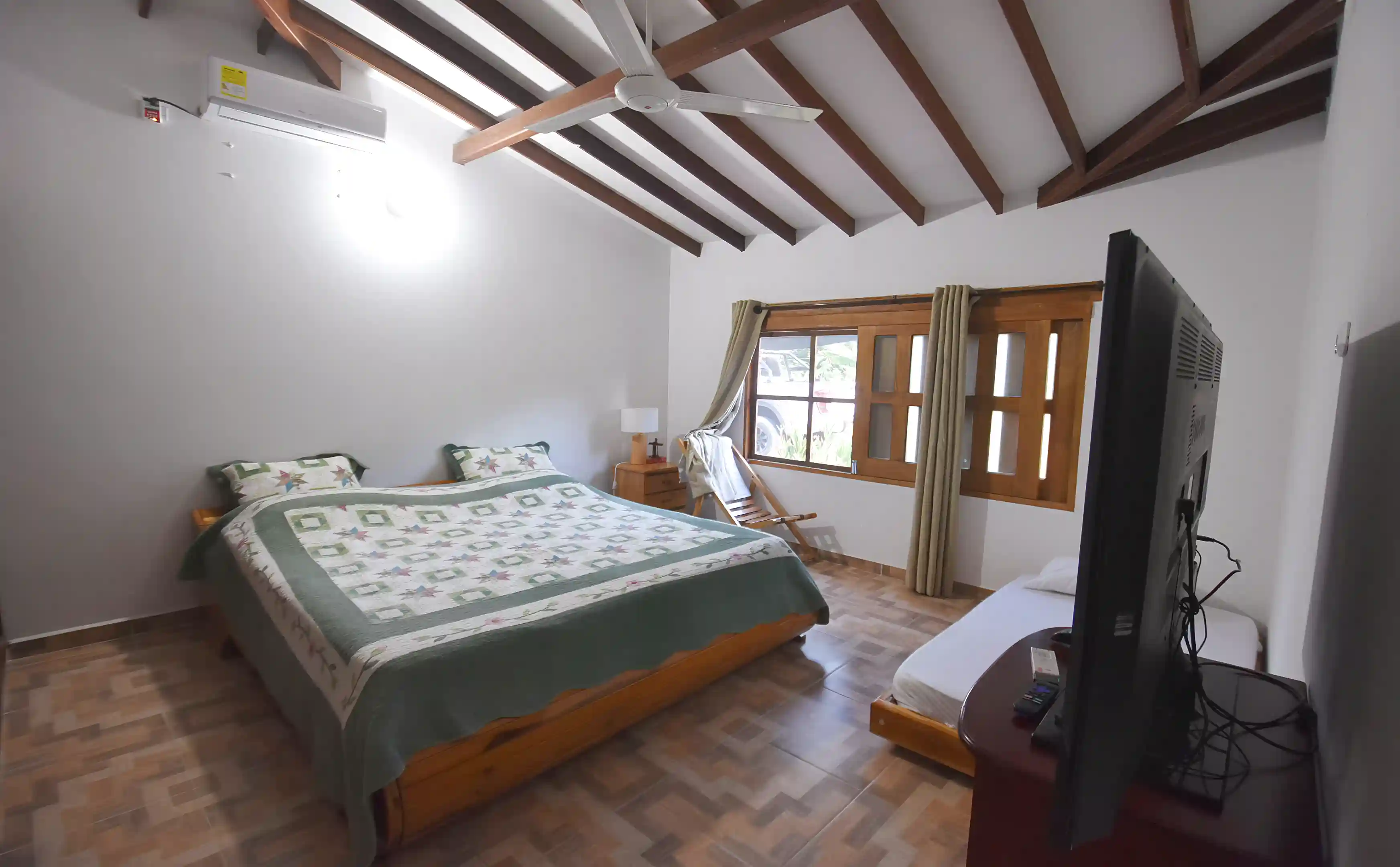 Room1