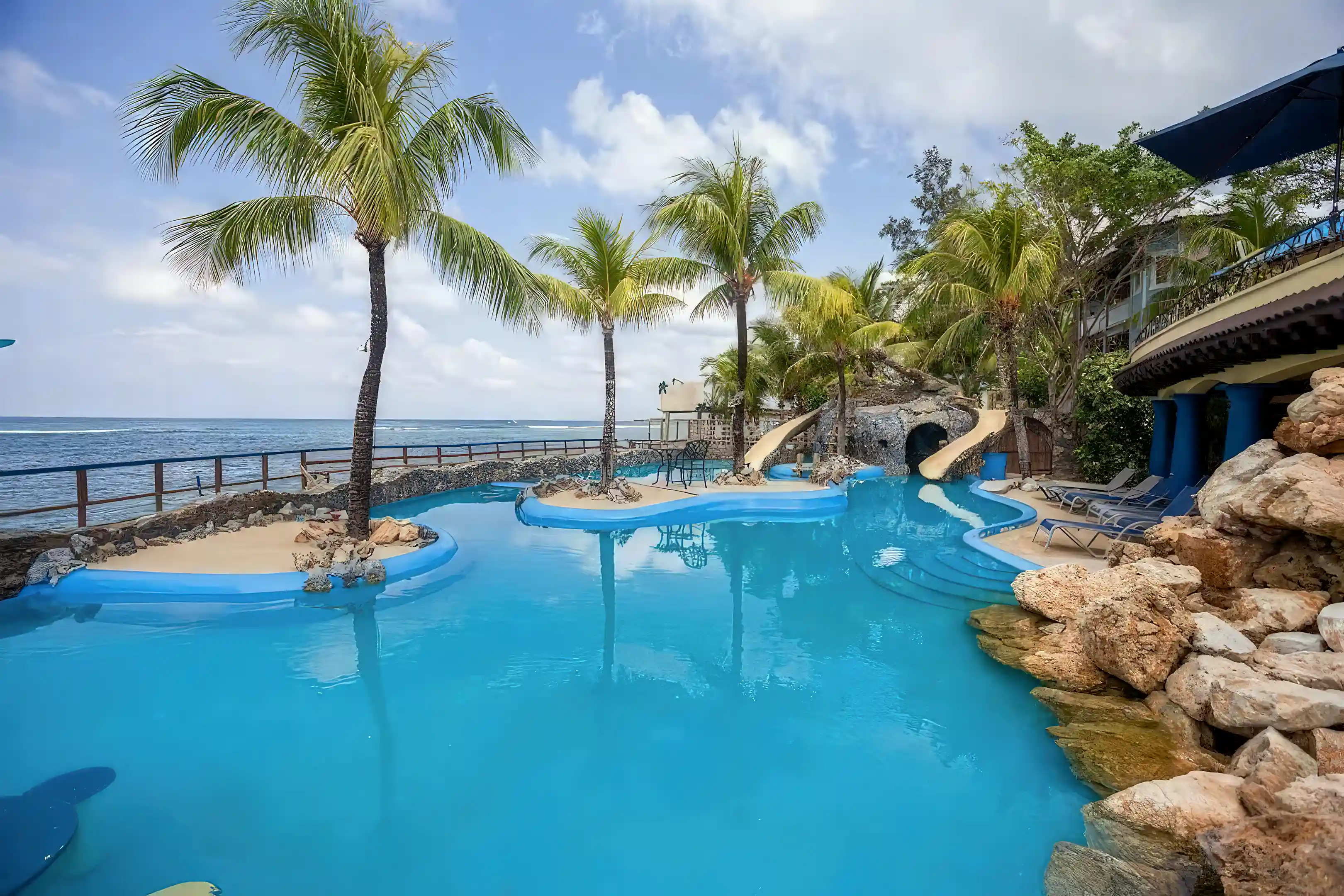 Condo for Sale in Caribe Tesoro, Kai Linda Way, West Bay, Roatan, Bay Islands, Honduras