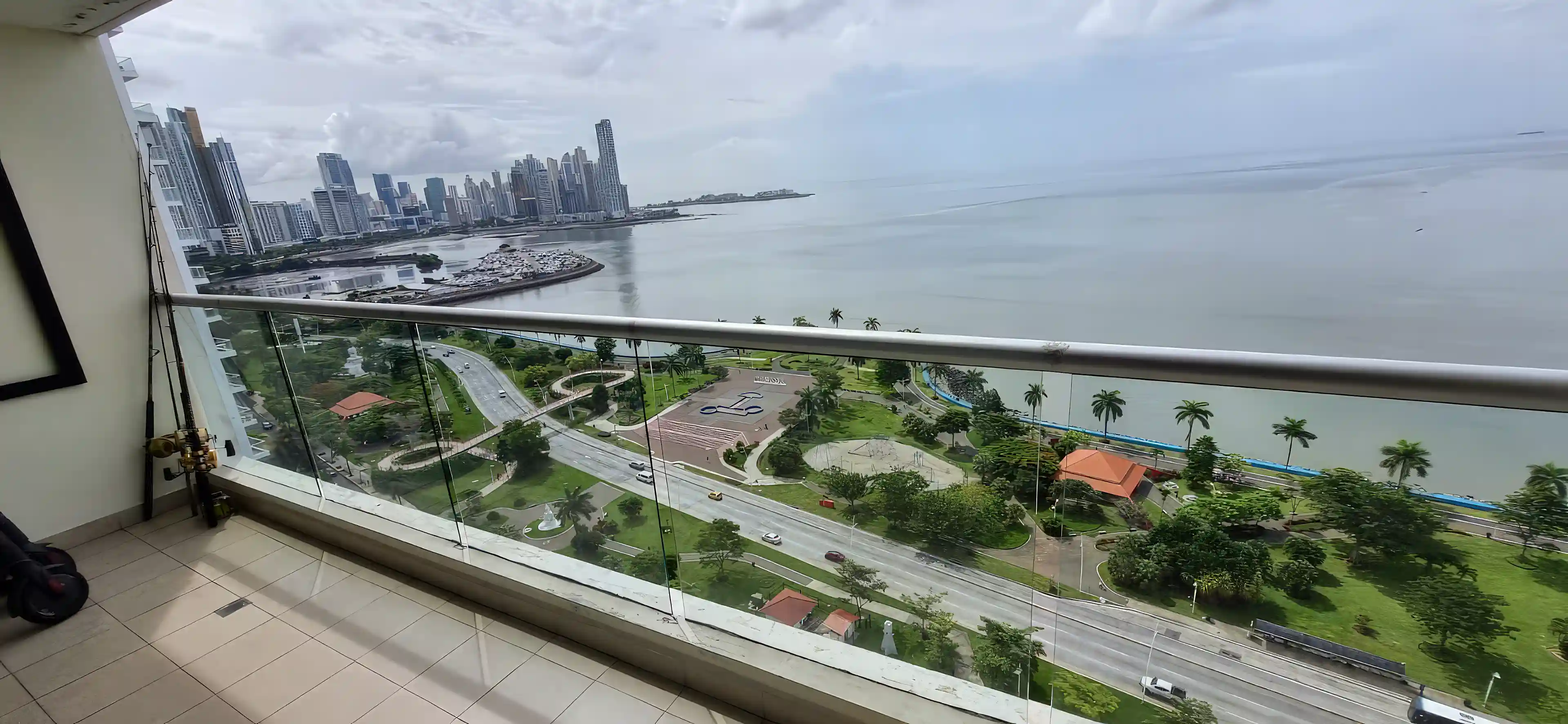 Ocean View Condo for Sale in Ph Rivage, Balboa Avenue, Bella Vista, Panama City, Panama