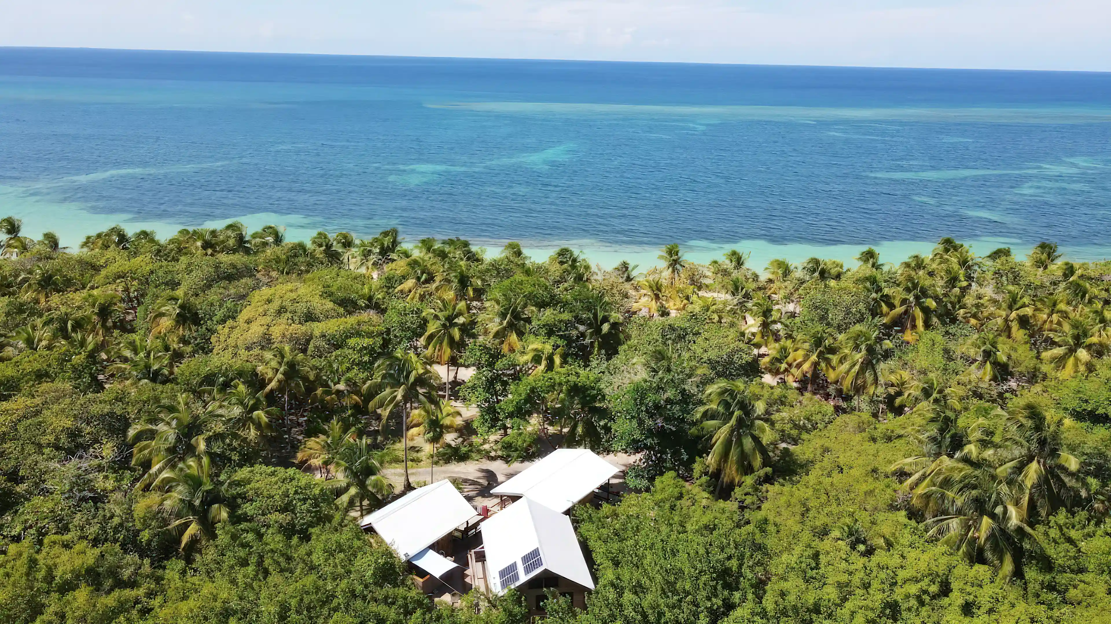 Traditional Stilt Estate for Sale in Camp Bay Road, Camp Bay Beach, Jose Santos Guardiola, Bay Islands, Honduras