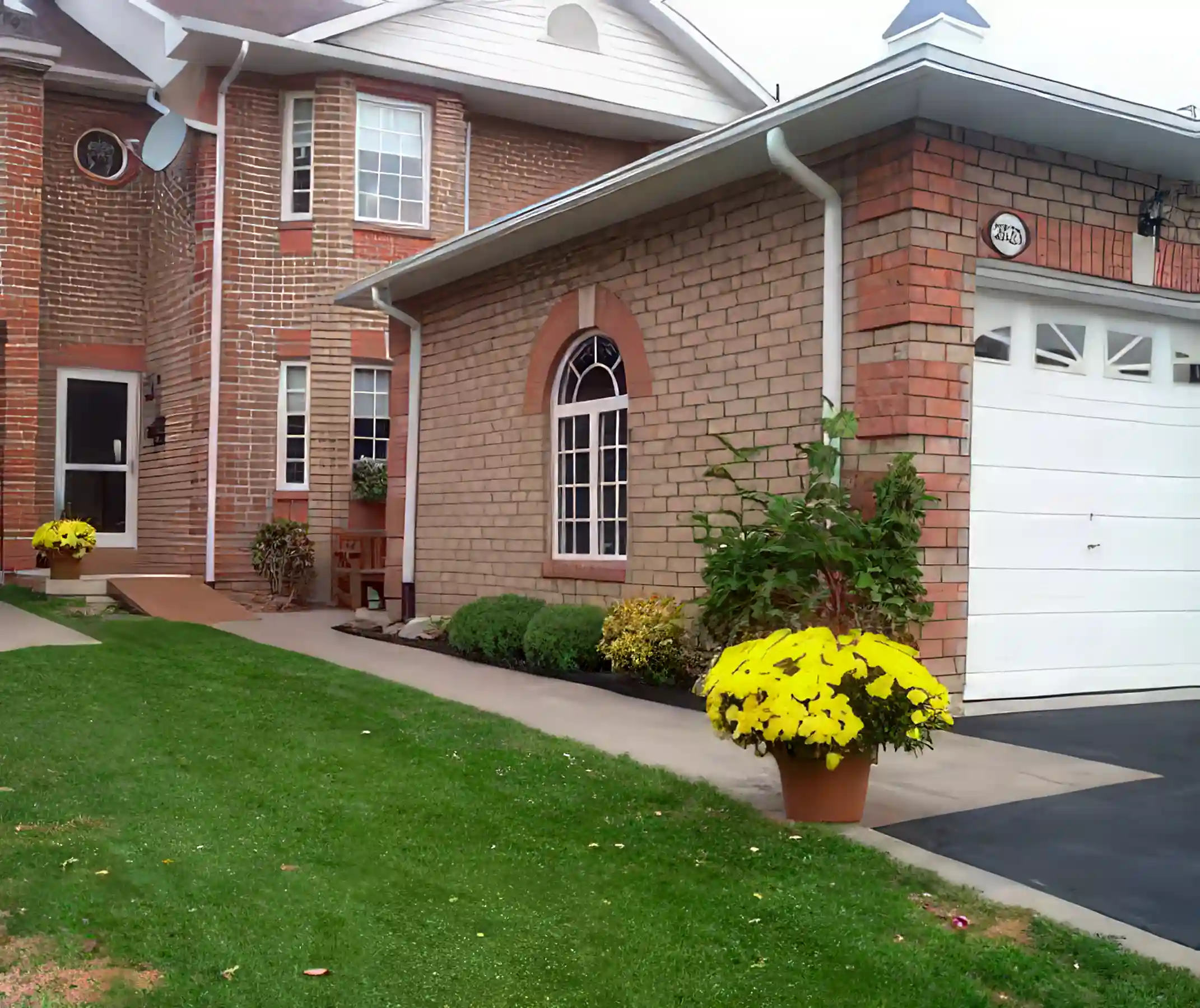 Townhouse for Sale in Burlington, Ontario, Canada