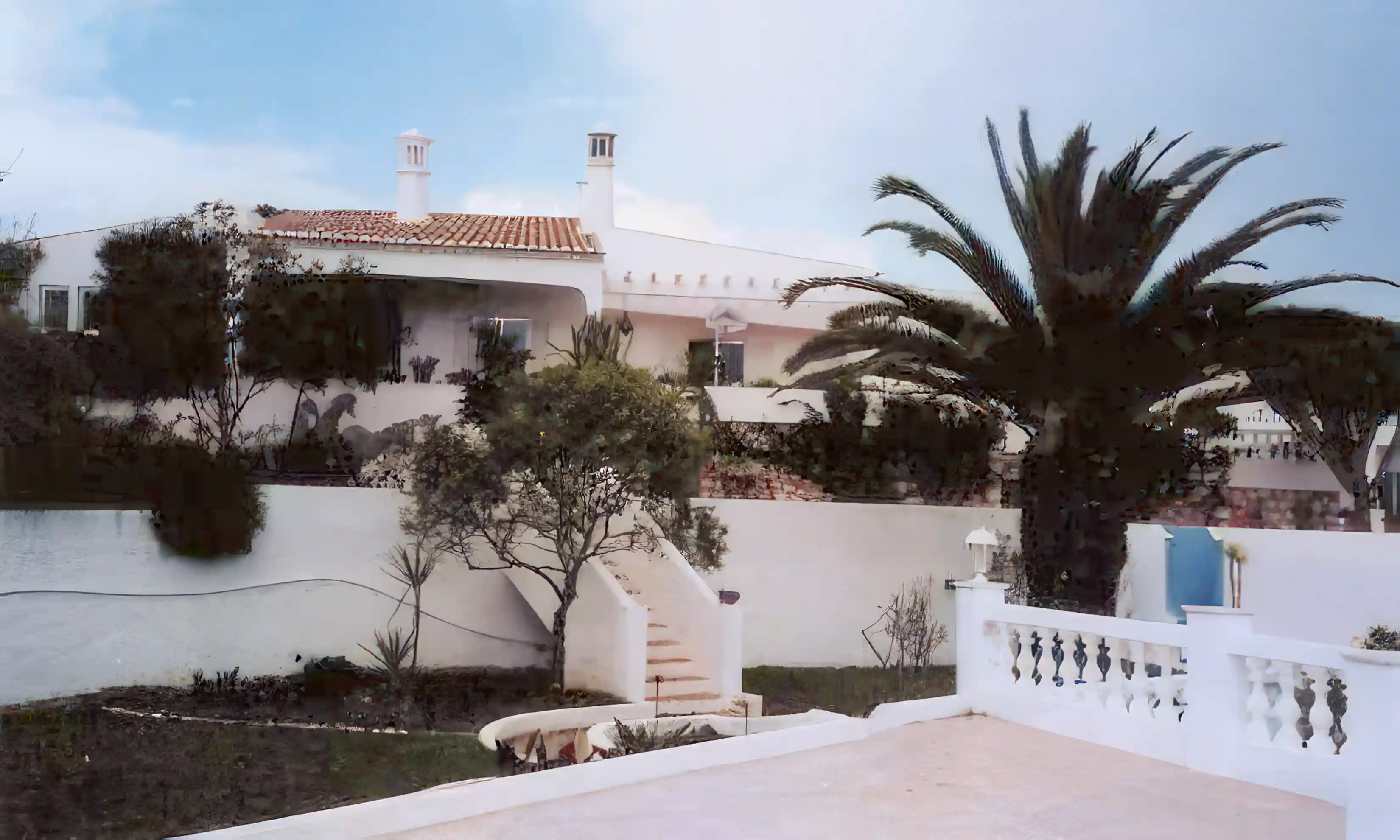 Investing/Development in Lagos, Spain