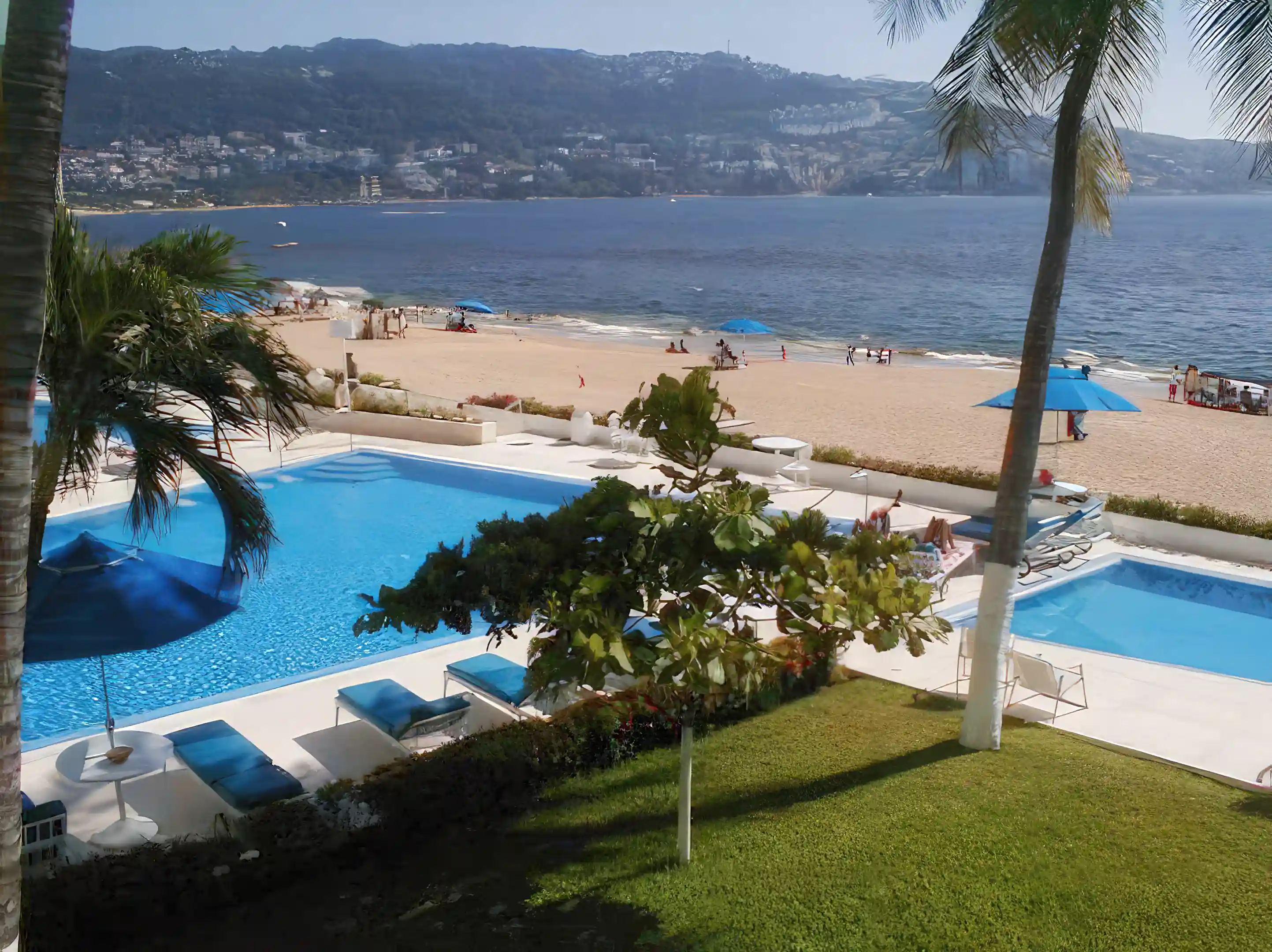 Beachfront Condo for Sale in Acapulco, Guerrero, Mexico