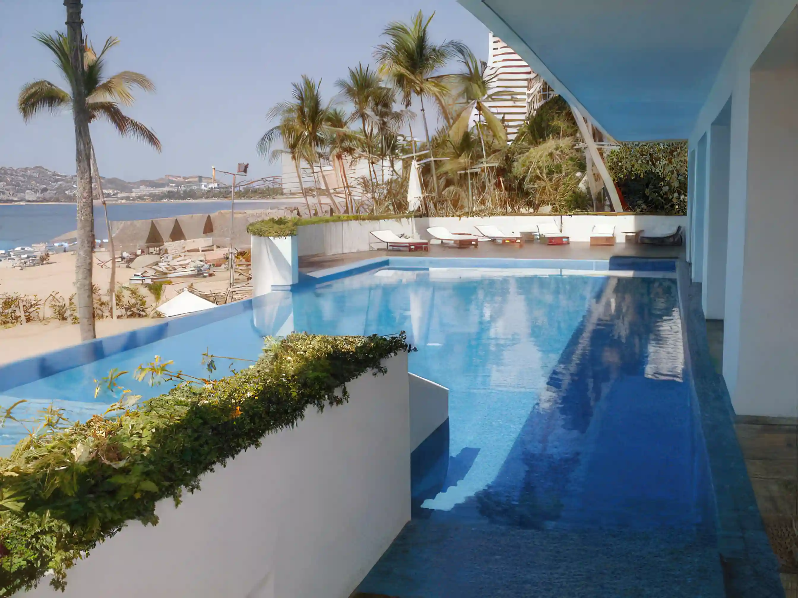 Beach Level Pool