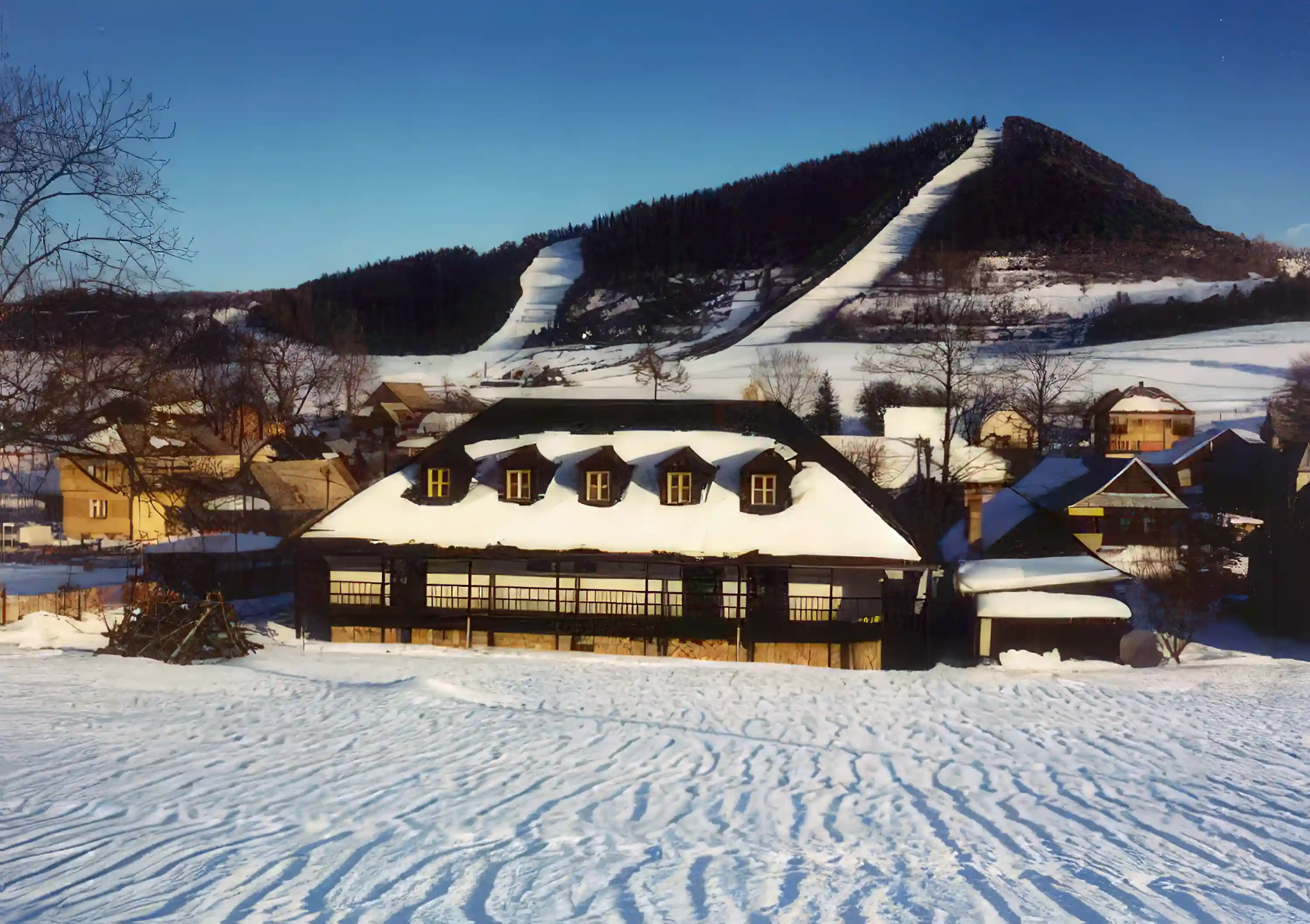 Cicmany pension+business.
Location: National park Mala Fatra
Skiing,biking,hiking,hunting.
Price: £ 380 000 GBP